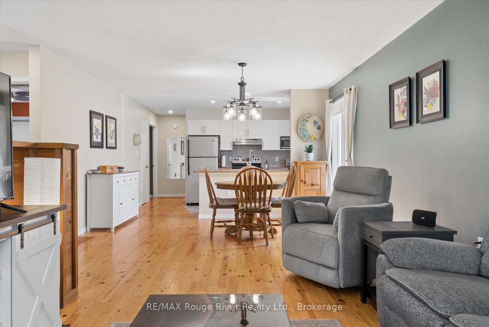 32 South Maloney Street, Marmora and Lake, ON K0K 2M0 photo 5