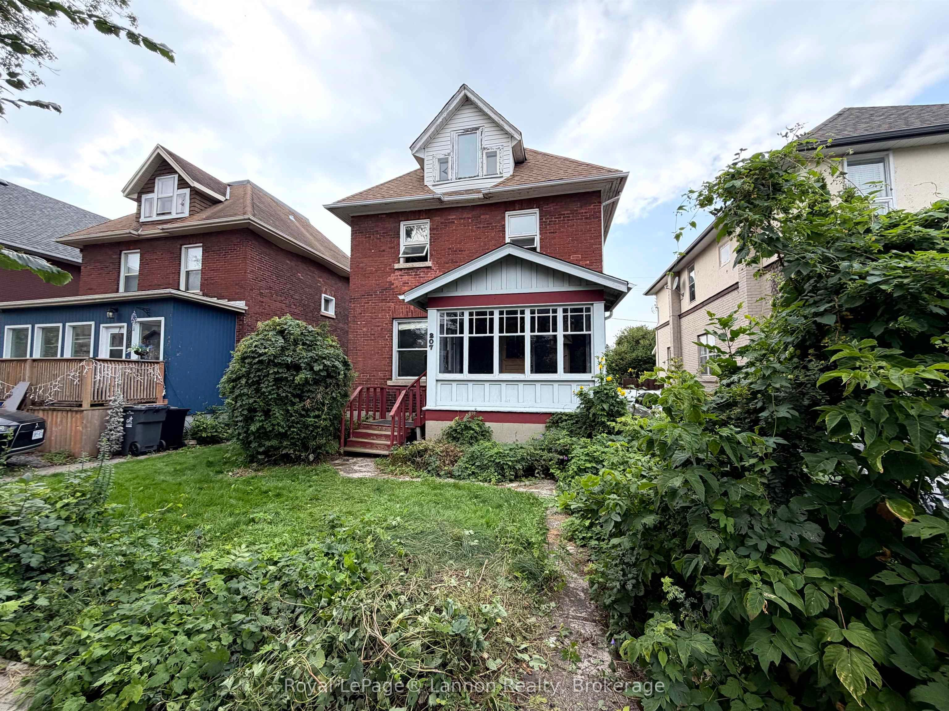 207 Norah Street S, Thunder Bay, ON P7E 1N5