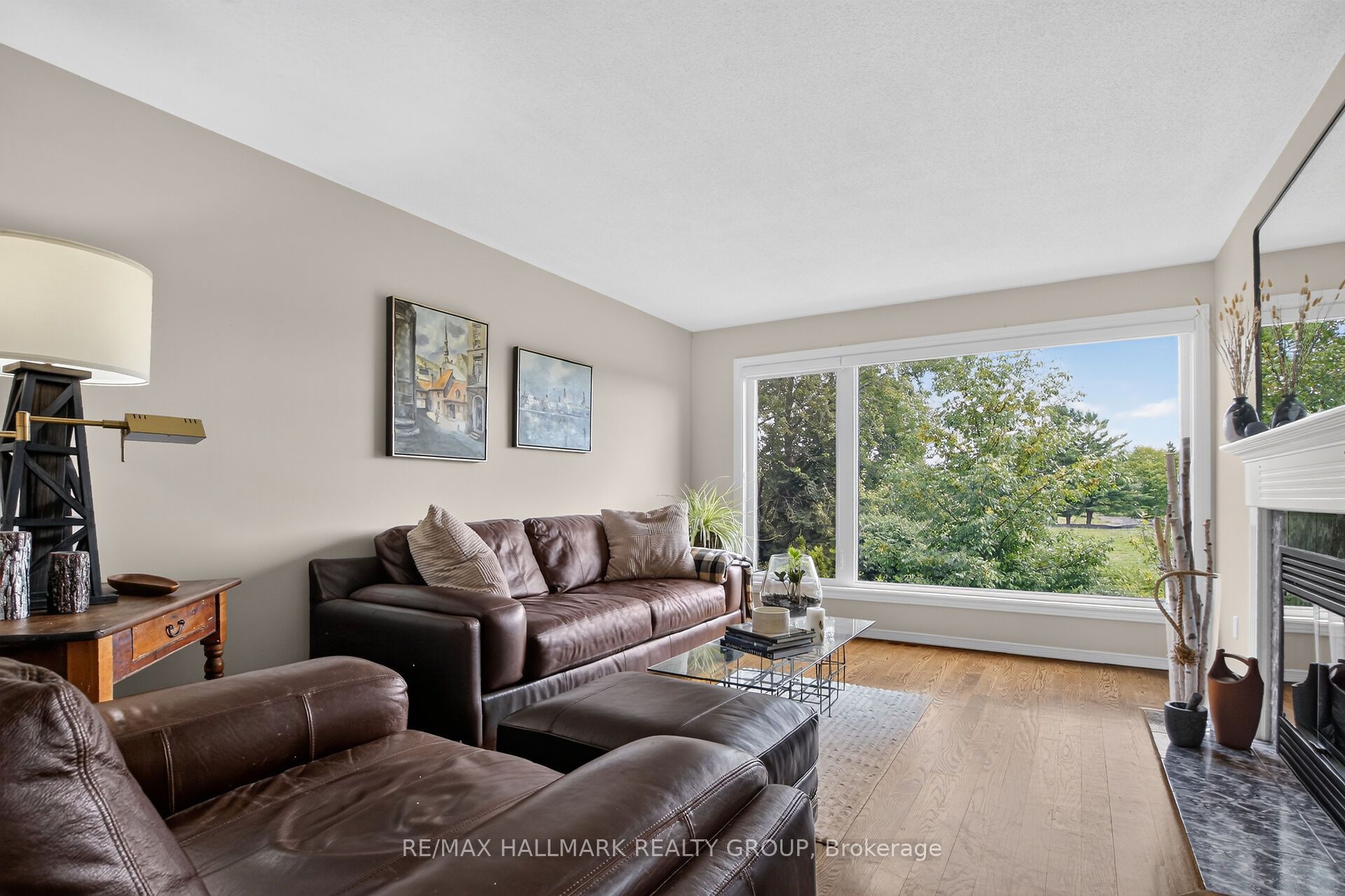 19 Windeyer Crescent, Kanata, ON K2K 2P6 photo 5