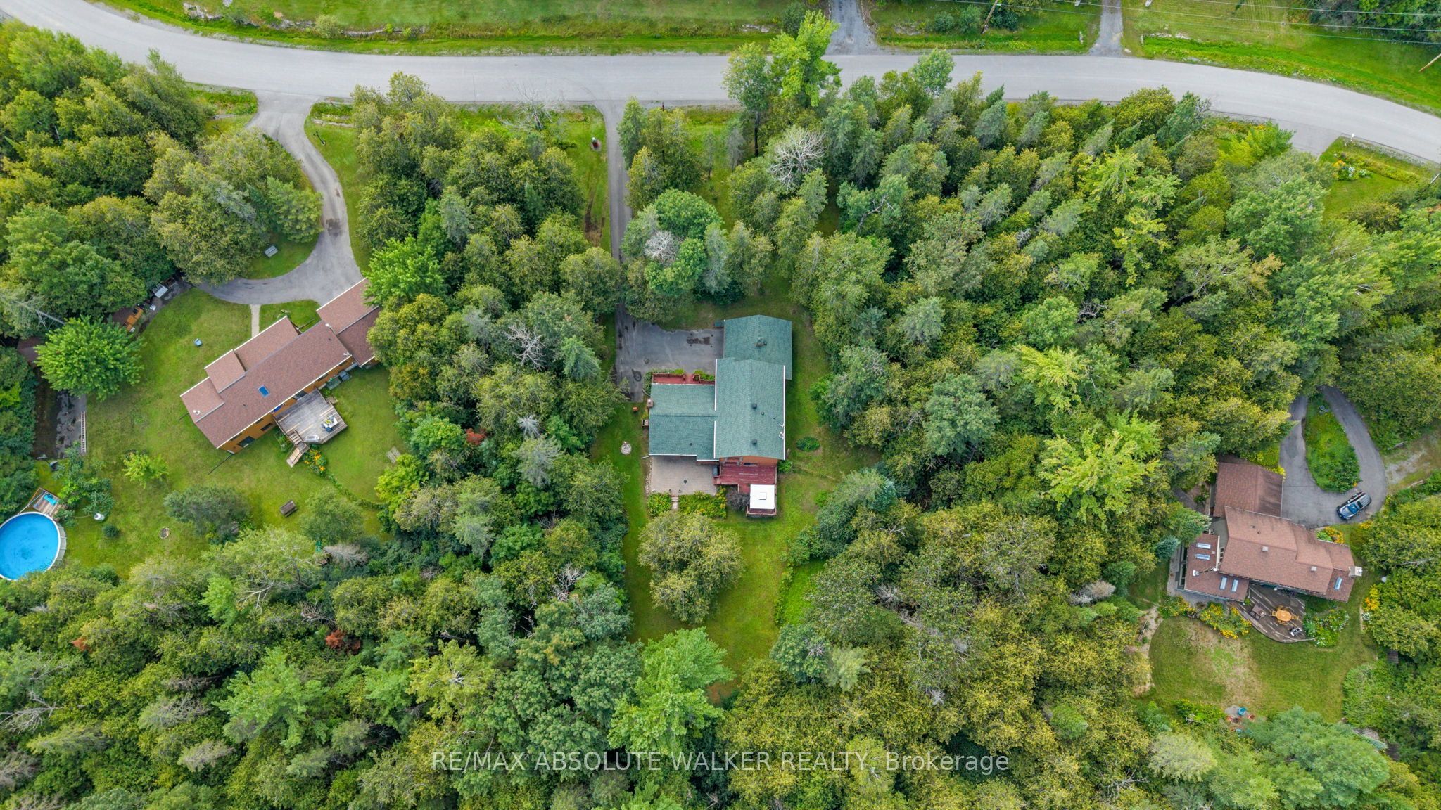 219 Deerwood Drive, Carp - Dunrobin - Huntley - Fitzroy and Area, ON K0A 2H0 photo 3