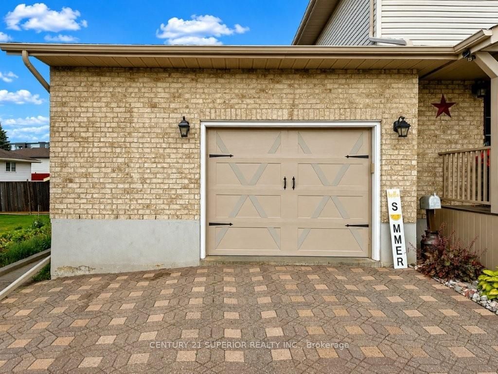 108 Flamingo Drive, Thunder Bay, ON P7B 6K1 photo 4
