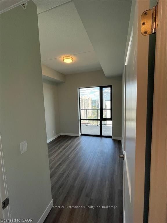 15 Queen Street S 1410, Hamilton, ON L8P 3R6