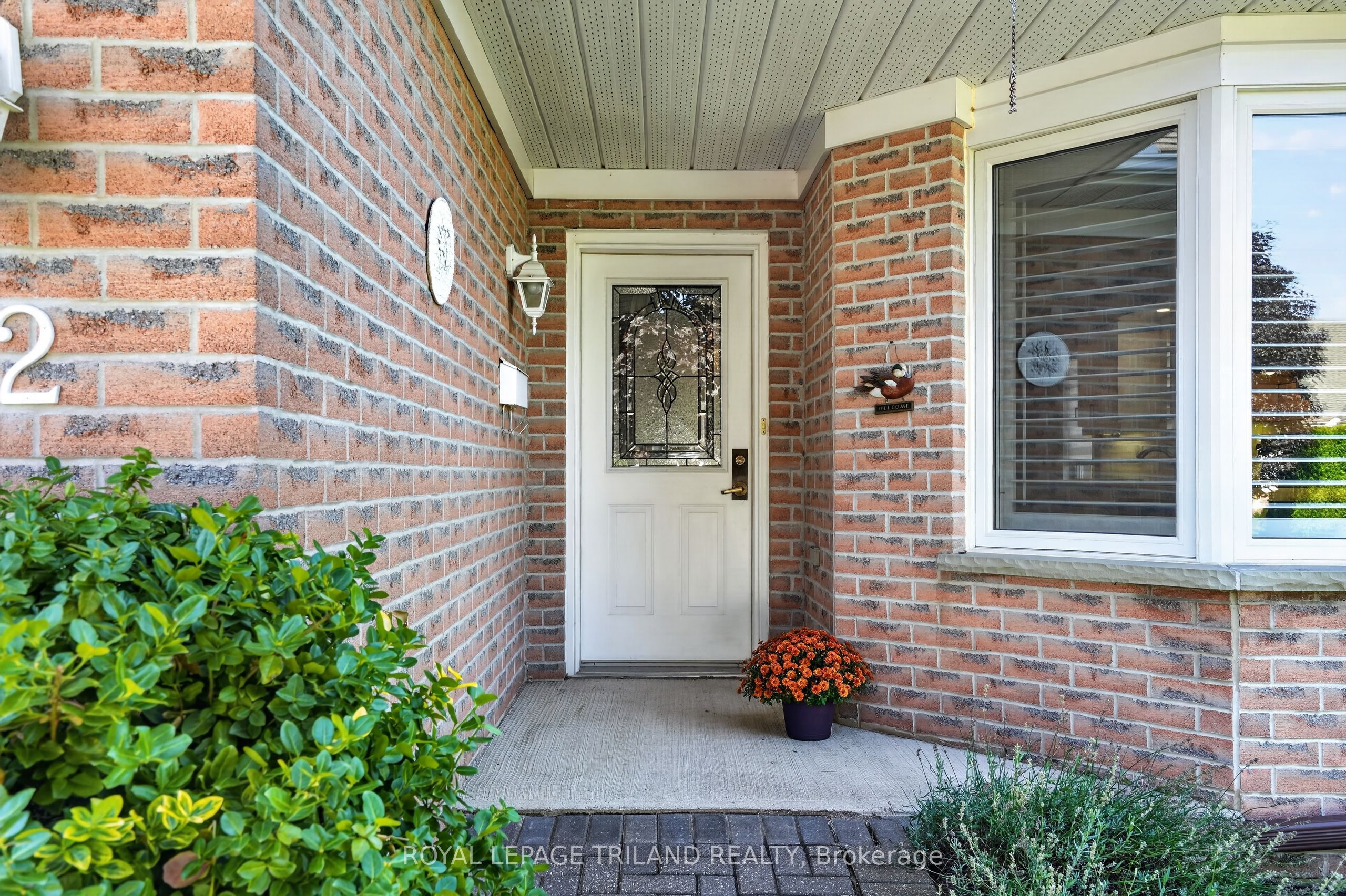 52 Ilderbrook Circle, Middlesex Centre, ON N0M 2A0 photo 2