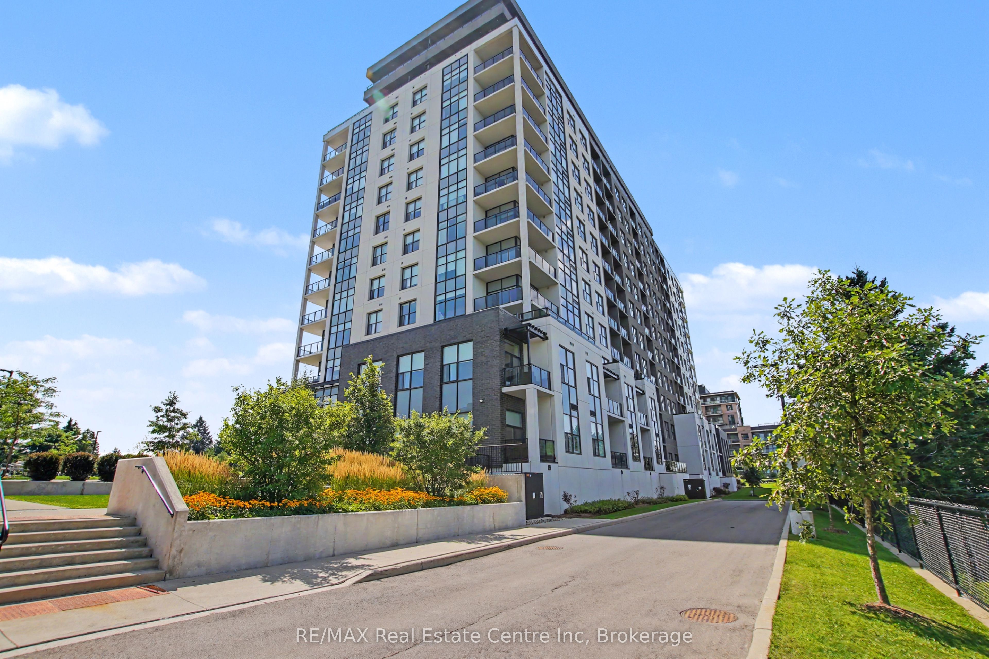 1878 Gordon Street 401, Guelph, ON N1L 0P4 photo 2