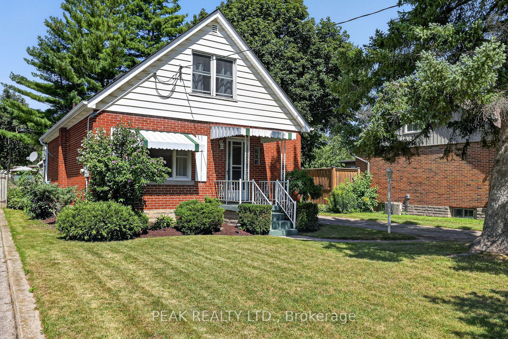 78 Belleview Avenue, Kitchener, ON N2B 1G5