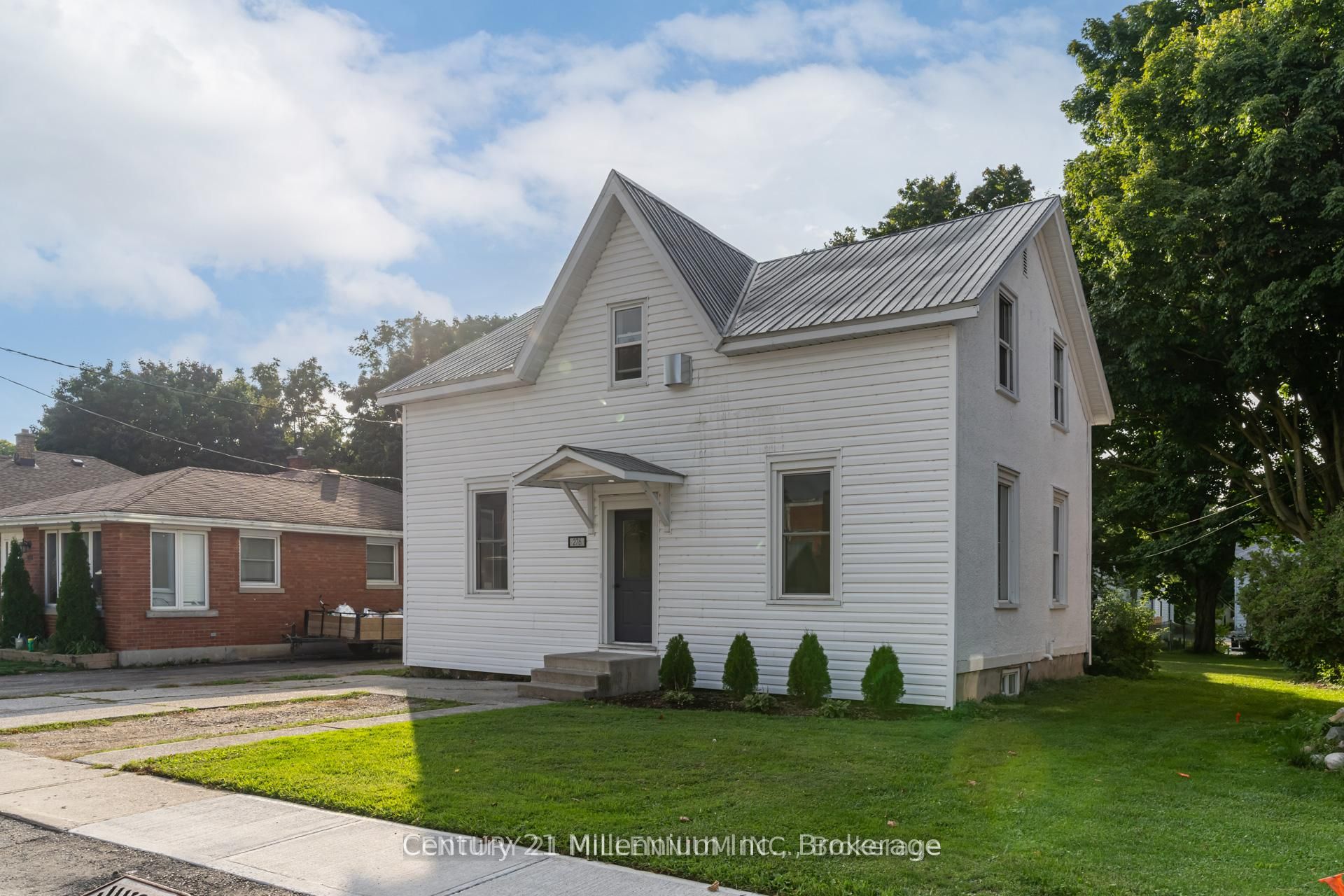 276 Edward Street, North Huron, ON N0G 2W0 photo 2