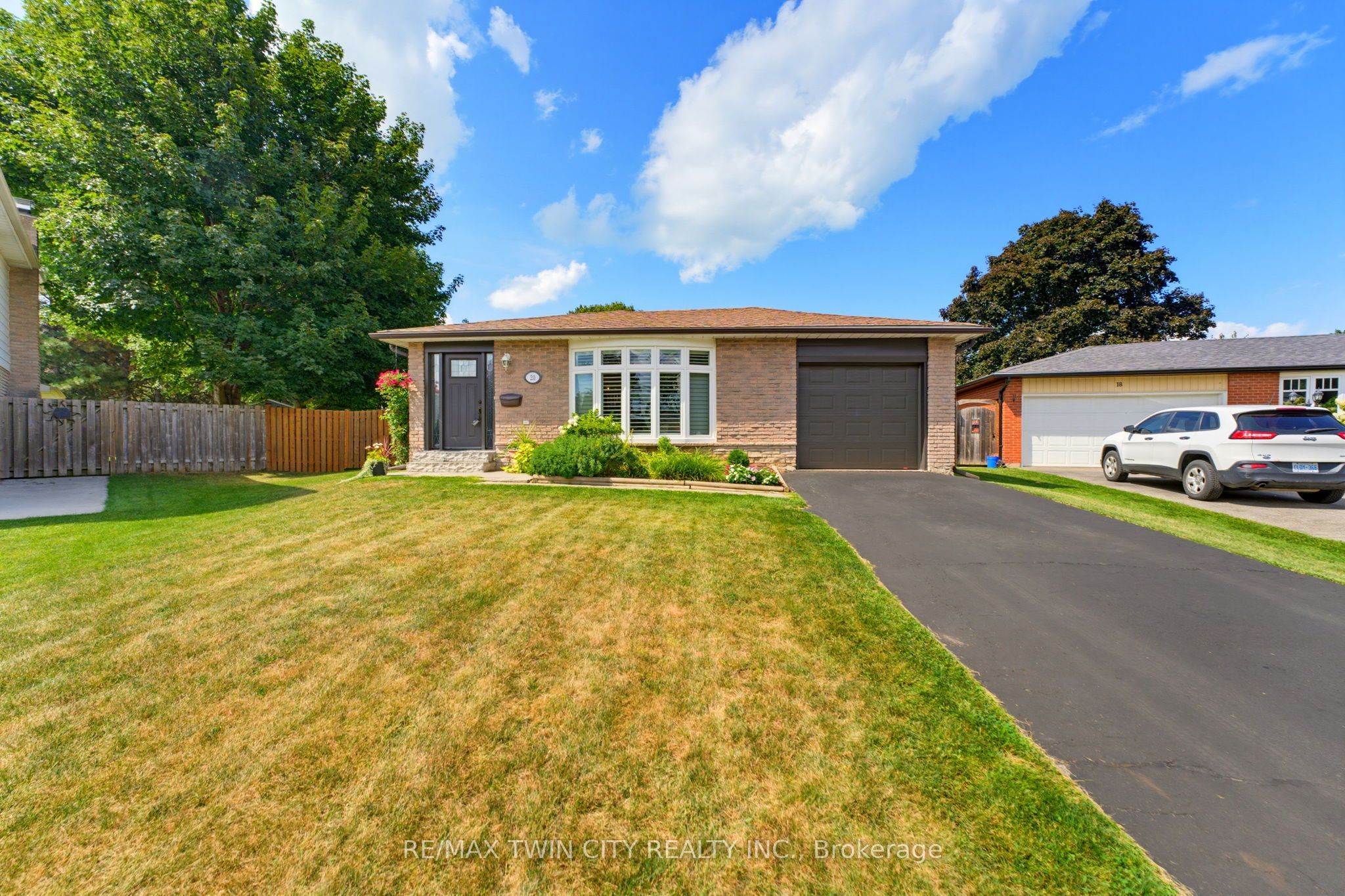 20 Clover Court, Brant, ON N3L 3M7 photo 2