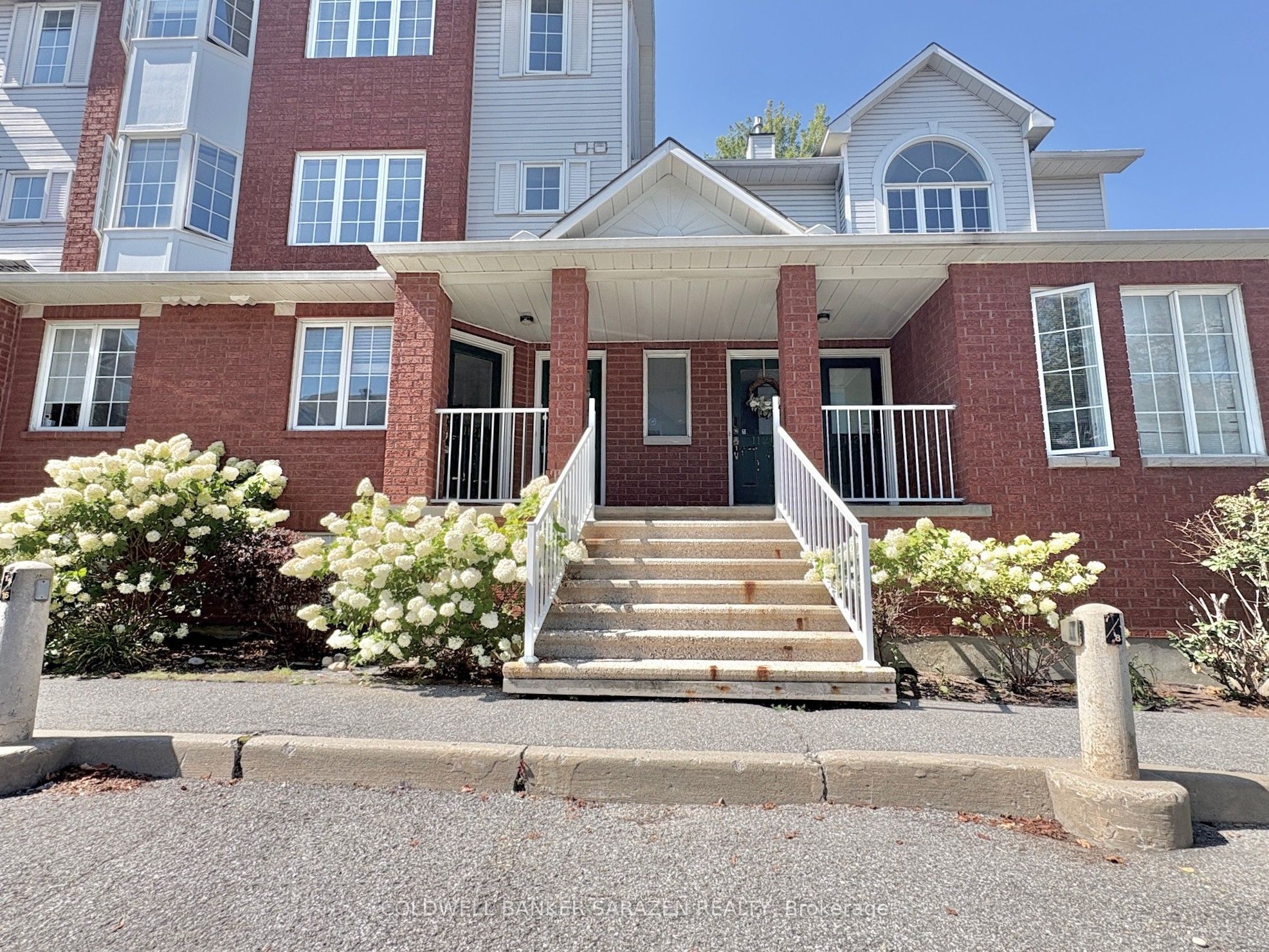 112 Centrepointe Drive F, South of Baseline to Knoxdale, ON K2G 6K3