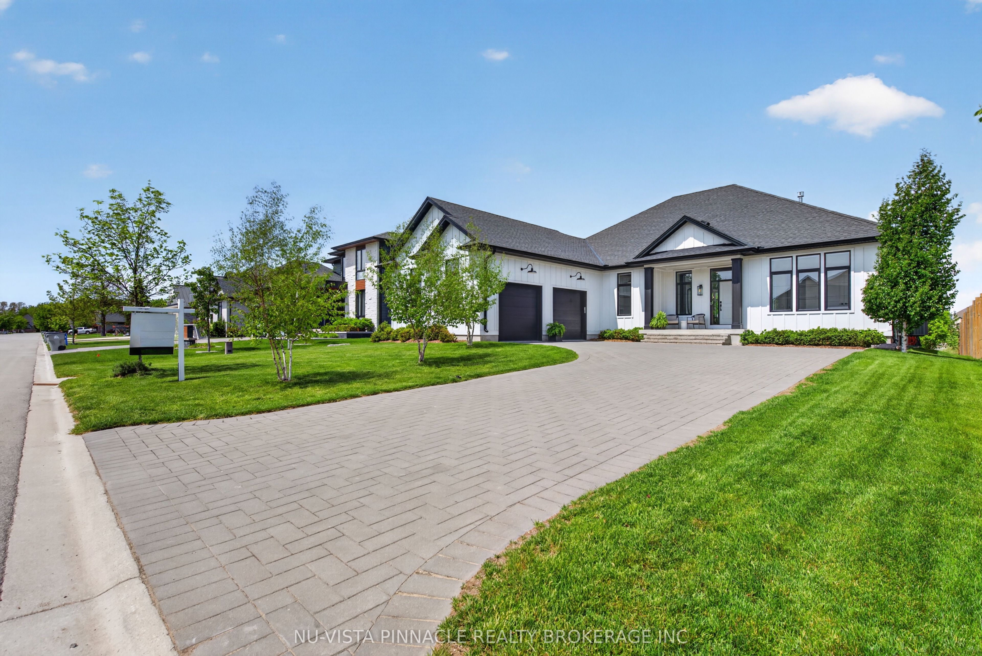 2572 LUCAS Avenue, Strathroy-Caradoc, ON N0L 1W0 photo 3