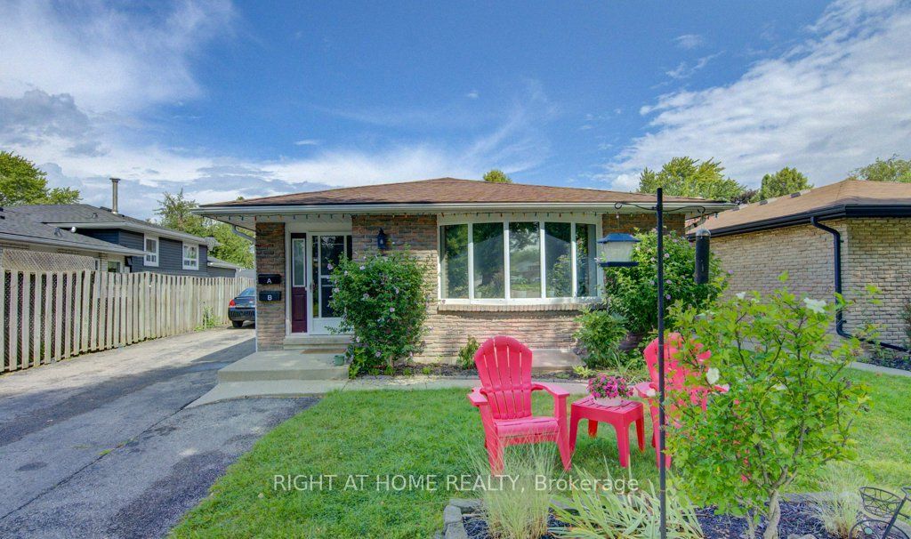 204 Holborn Drive, Kitchener, ON N2A 2E8