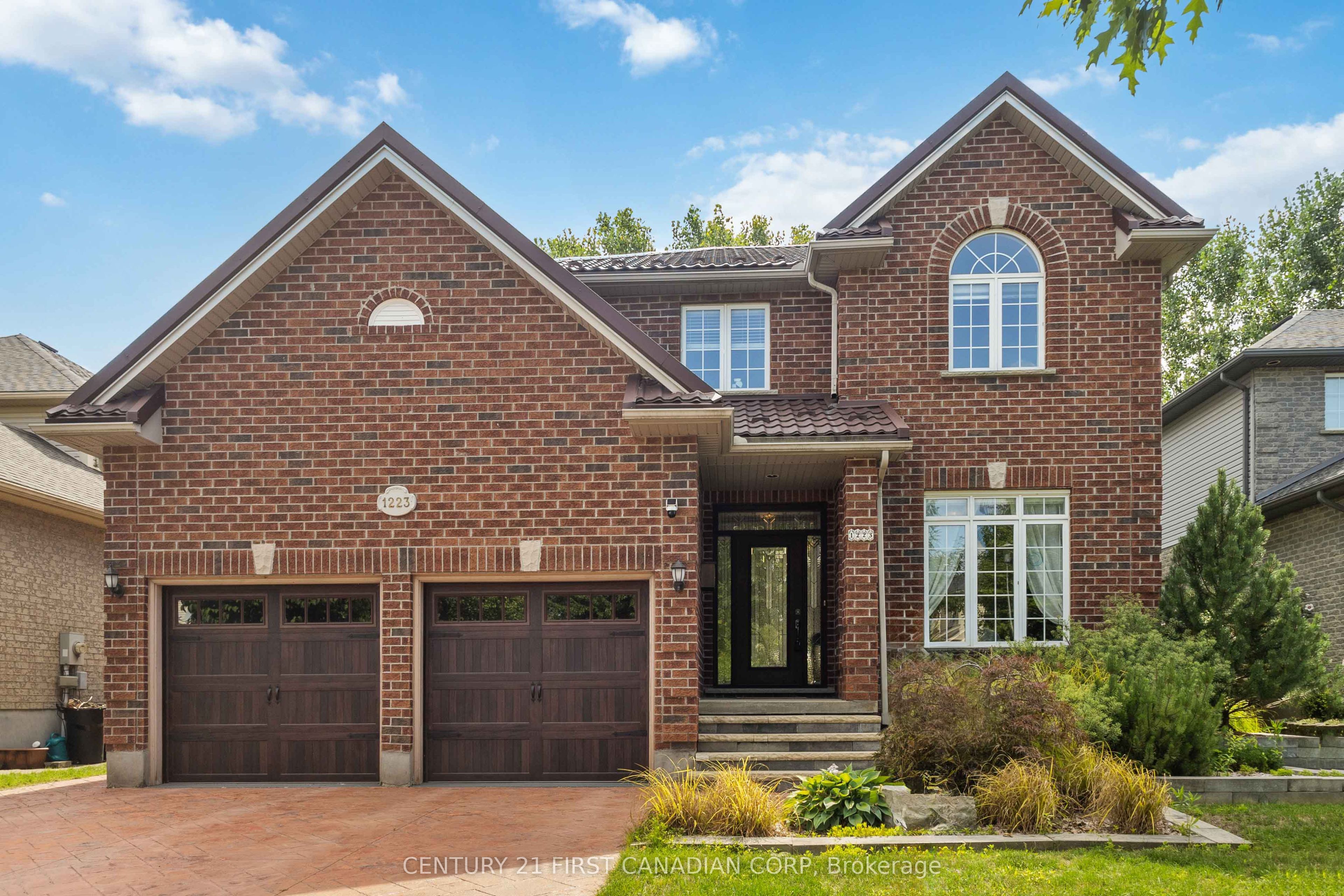 1223 Thornley Street, London South, ON N6K 4V3 photo 2