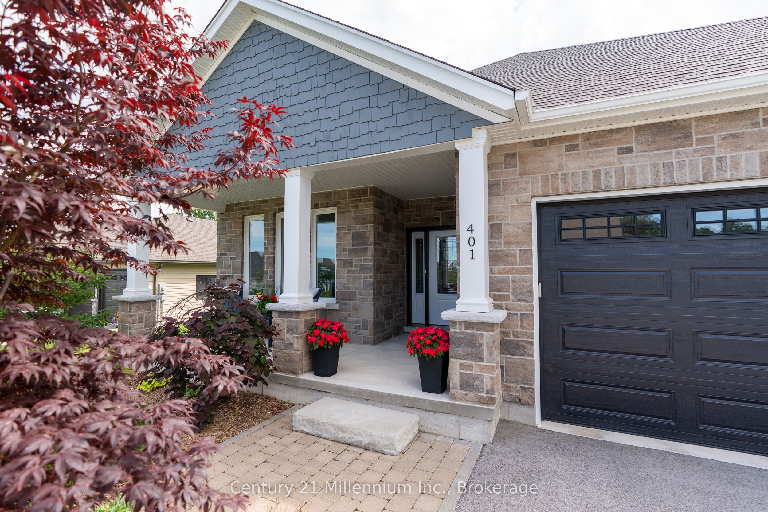 401 Algoma Crescent, Georgian Bluffs, ON N0H 1S0 photo 4