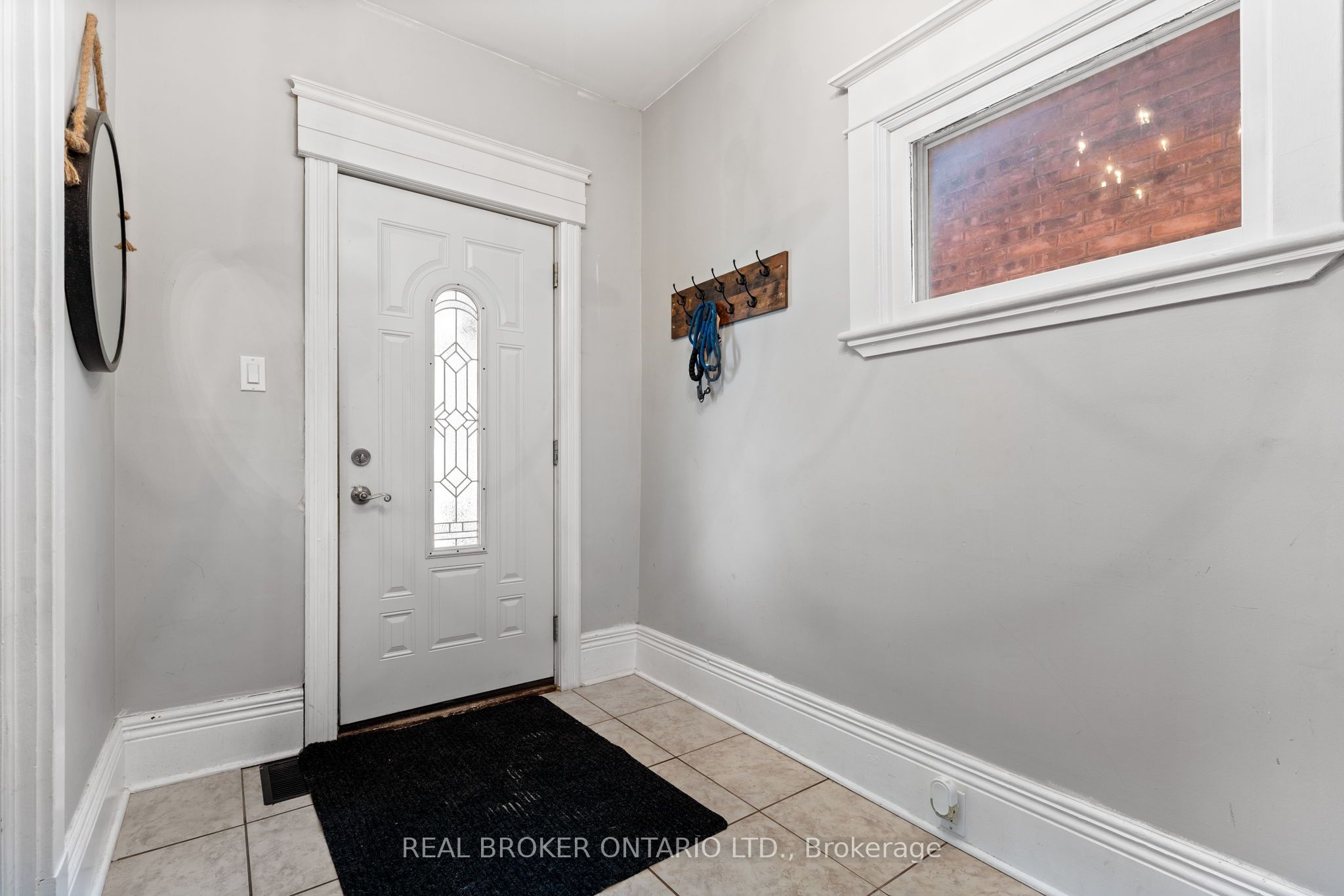 30 DUNDAS Street, Brantford, ON N3R 1R9 photo 3