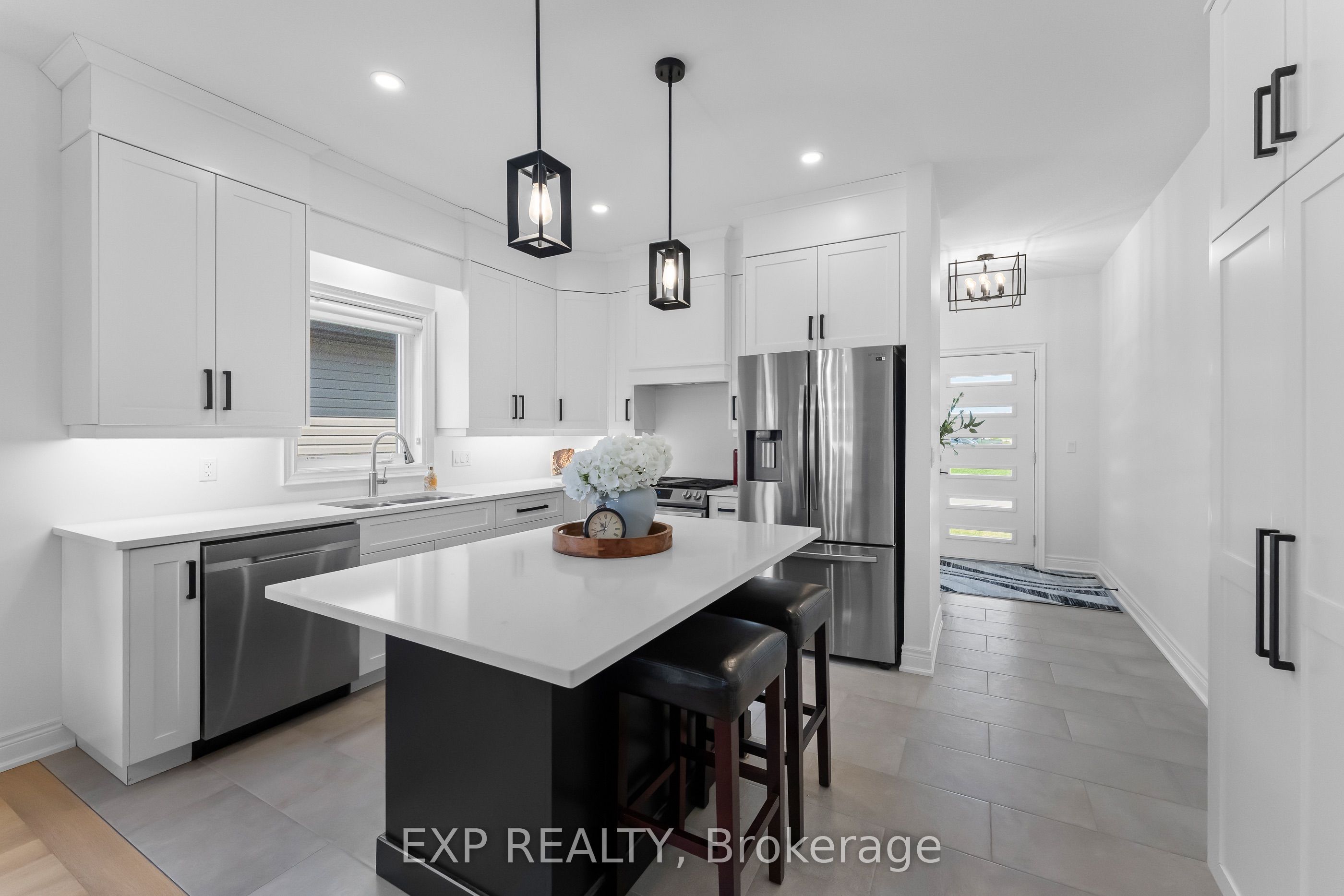 747 Gaiser Road, Welland, ON L3C 0E4 photo 3