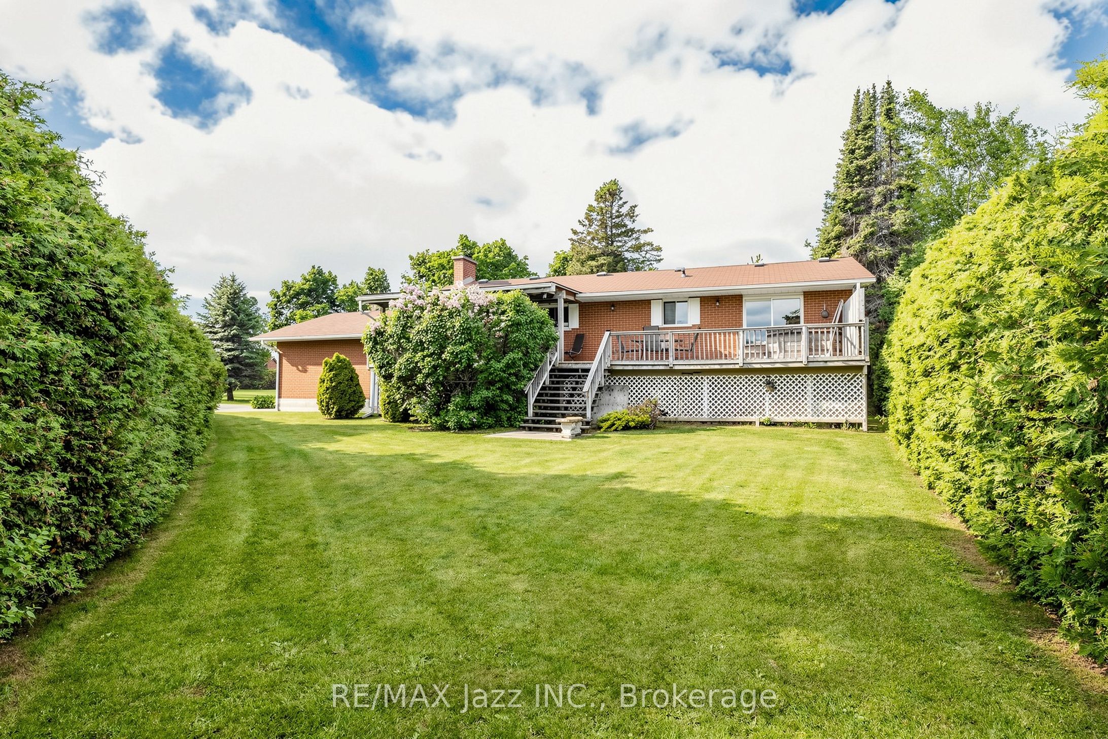 15 Beavers Lane, Kawartha Lakes, ON K0M 2T0 photo 2