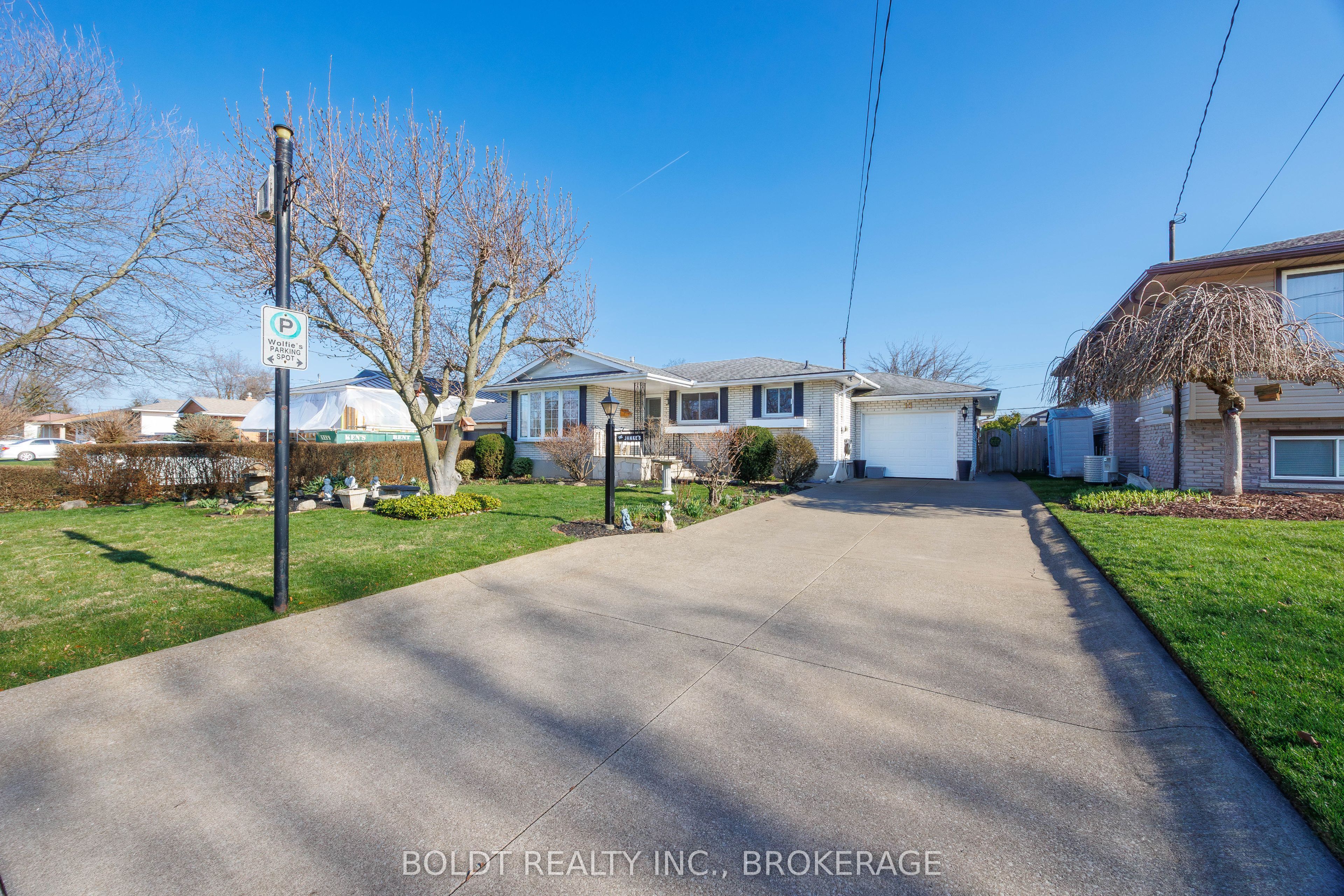 15 Nottingham Court, St. Catharines, ON L2M 1L6 photo 3