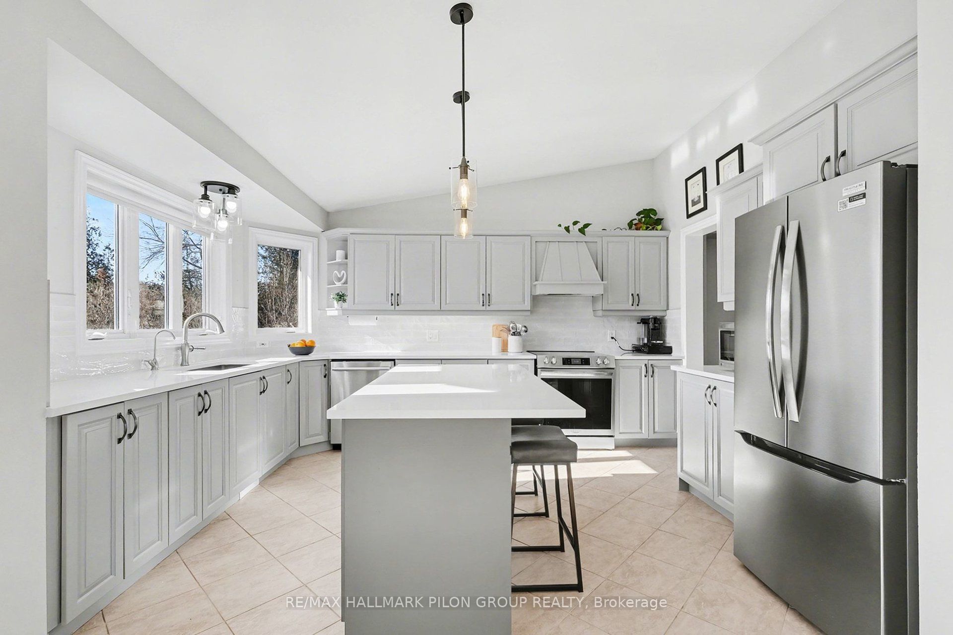 153 Sophie Street, Clarence-Rockland, ON K4K 1K7 photo 5