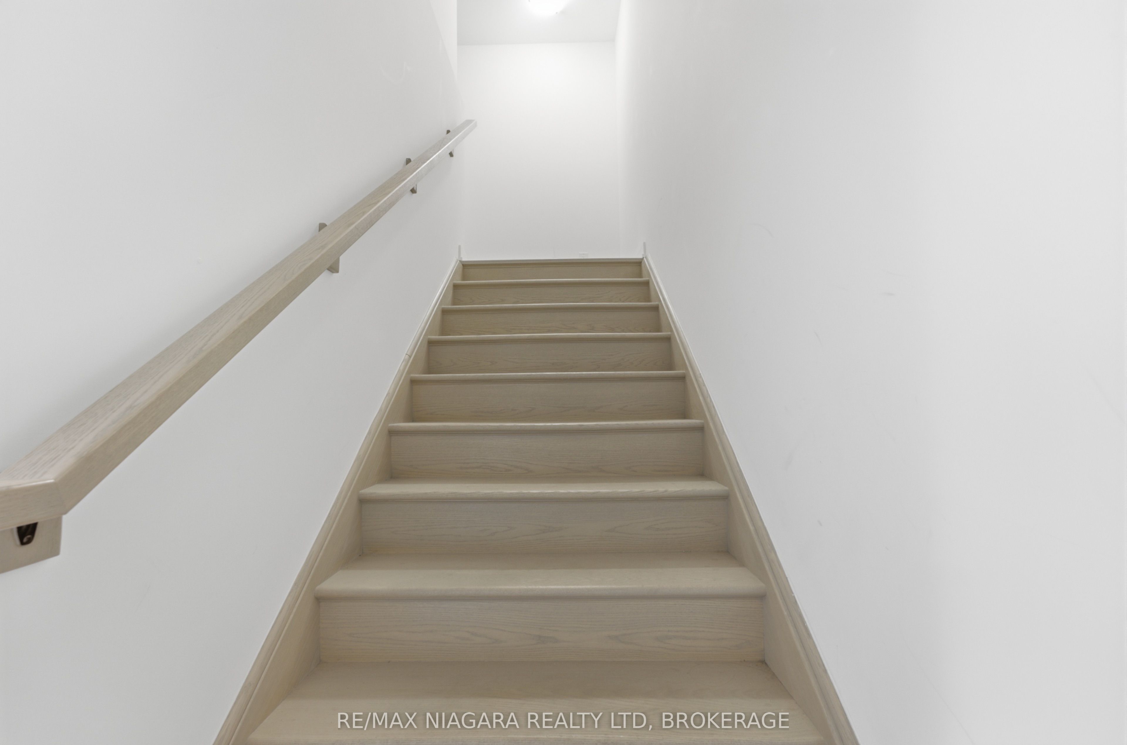 4263 Fourth Avenue 635, Niagara Falls, ON L2E 0C2 photo 4