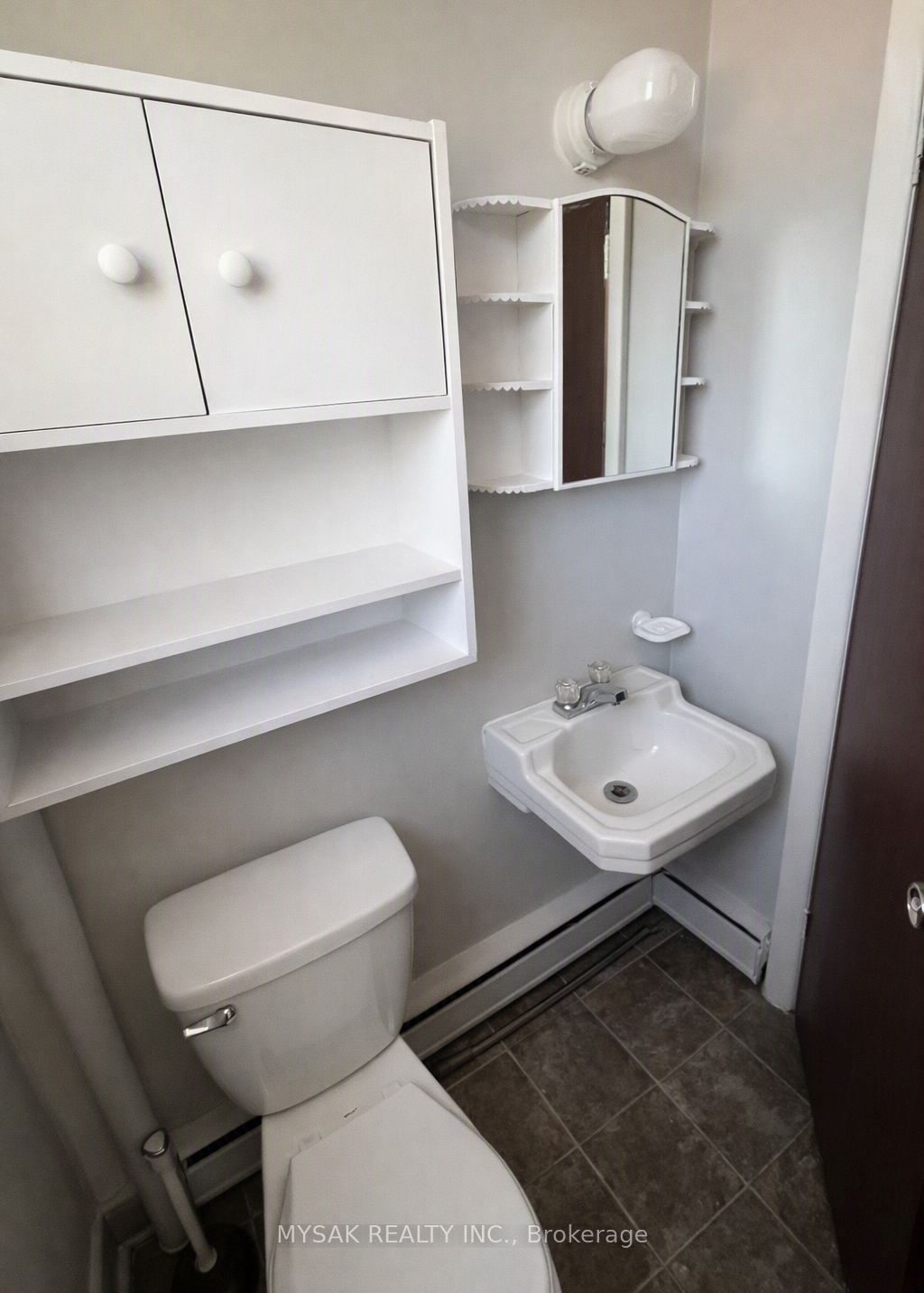 15 Wauchope Avenue, Cambridge, ON N1R 1A6 photo 4