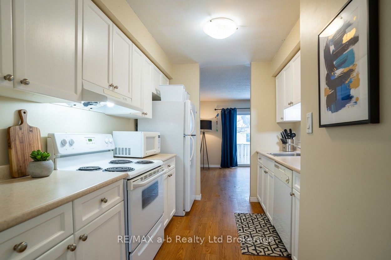 10 Dufferin Street 1, Norwich, ON N0J 1P0 photo 4