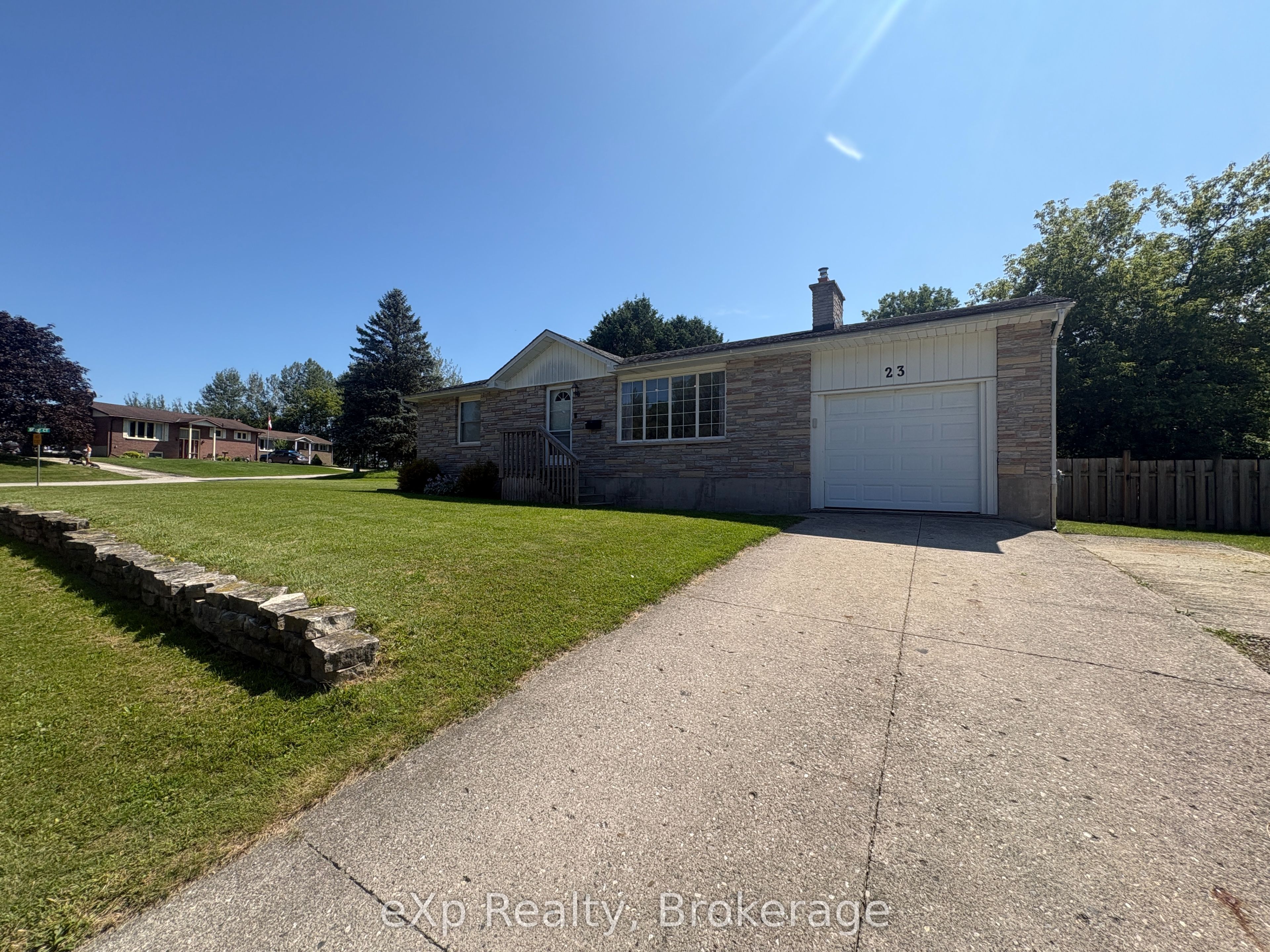 23 Valleyside Drive, Brockton, ON N0G 2V0 photo 2