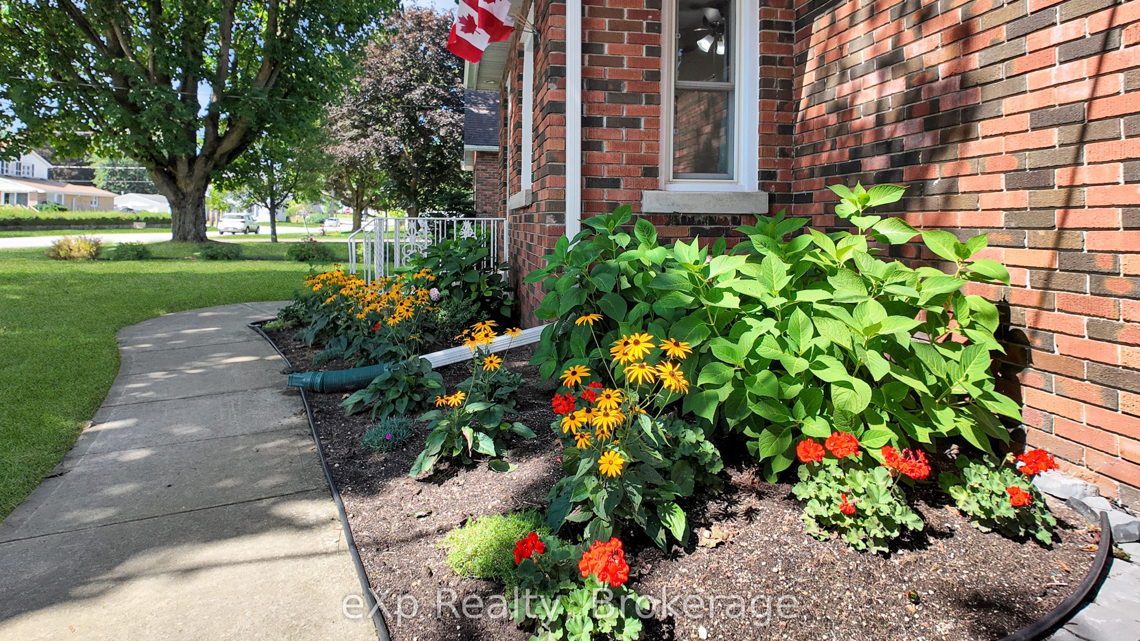 6 Johnstone Boulevard, Brockton, ON N0G 2V0 photo 5