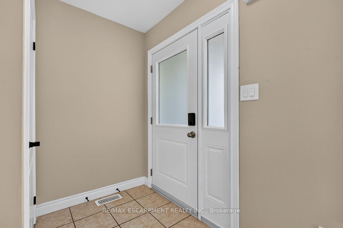83 Marion Street, Hamilton, ON L0R 1W0 photo 4