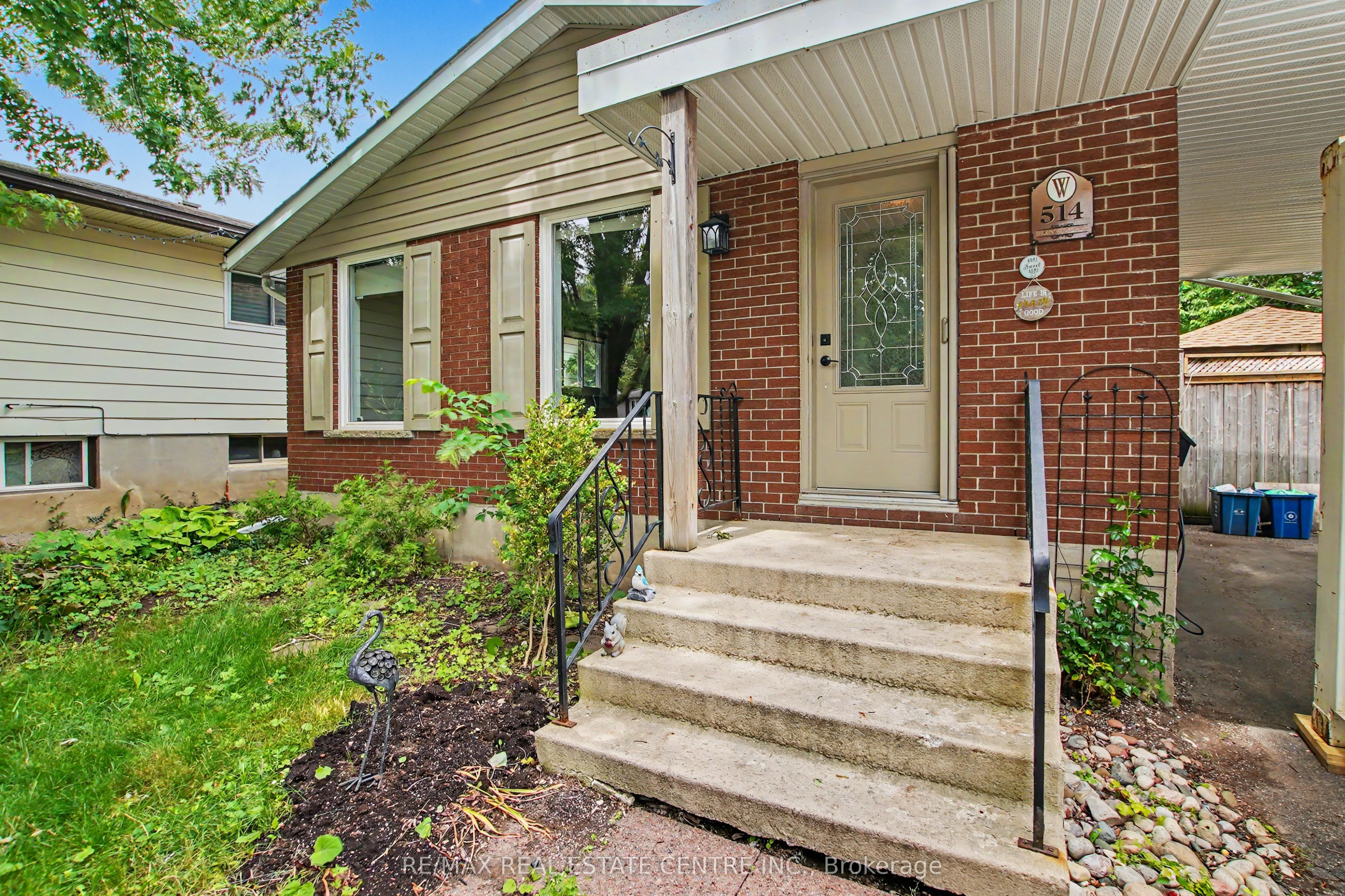 514 Havelock Drive, Waterloo, ON N2L 4N7
