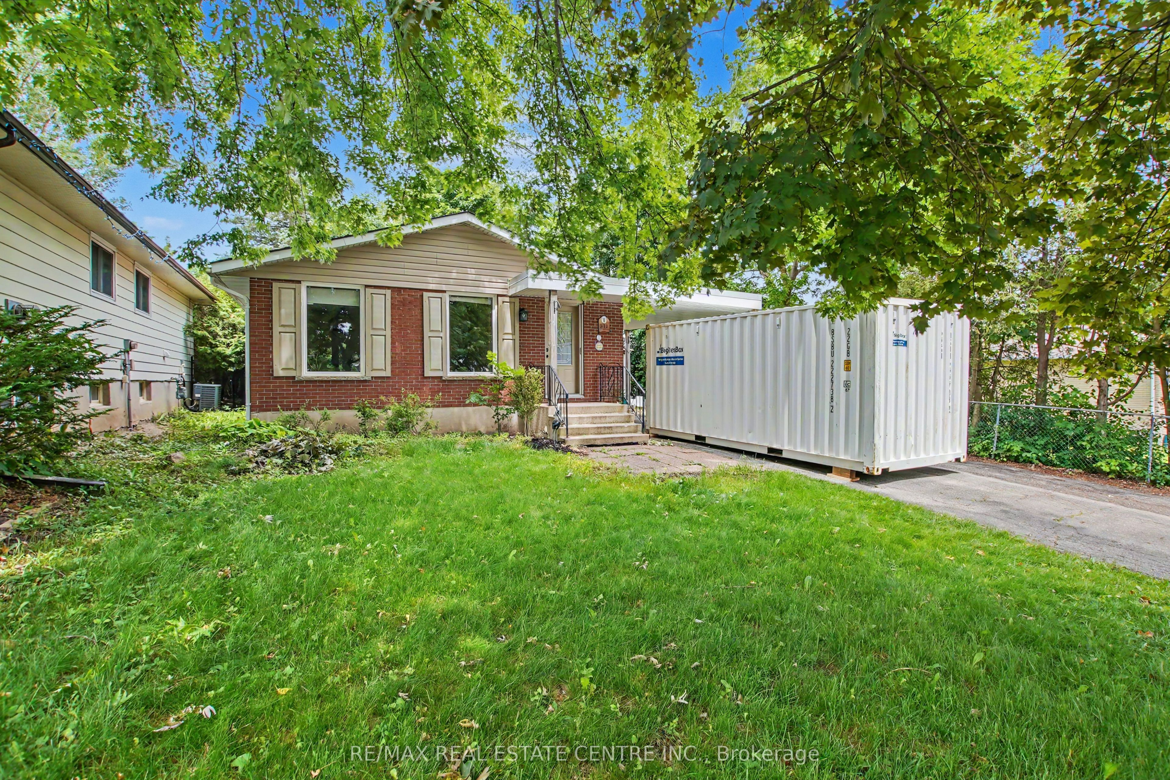 514 Havelock Drive, Waterloo, ON N2L 4N7 photo 3
