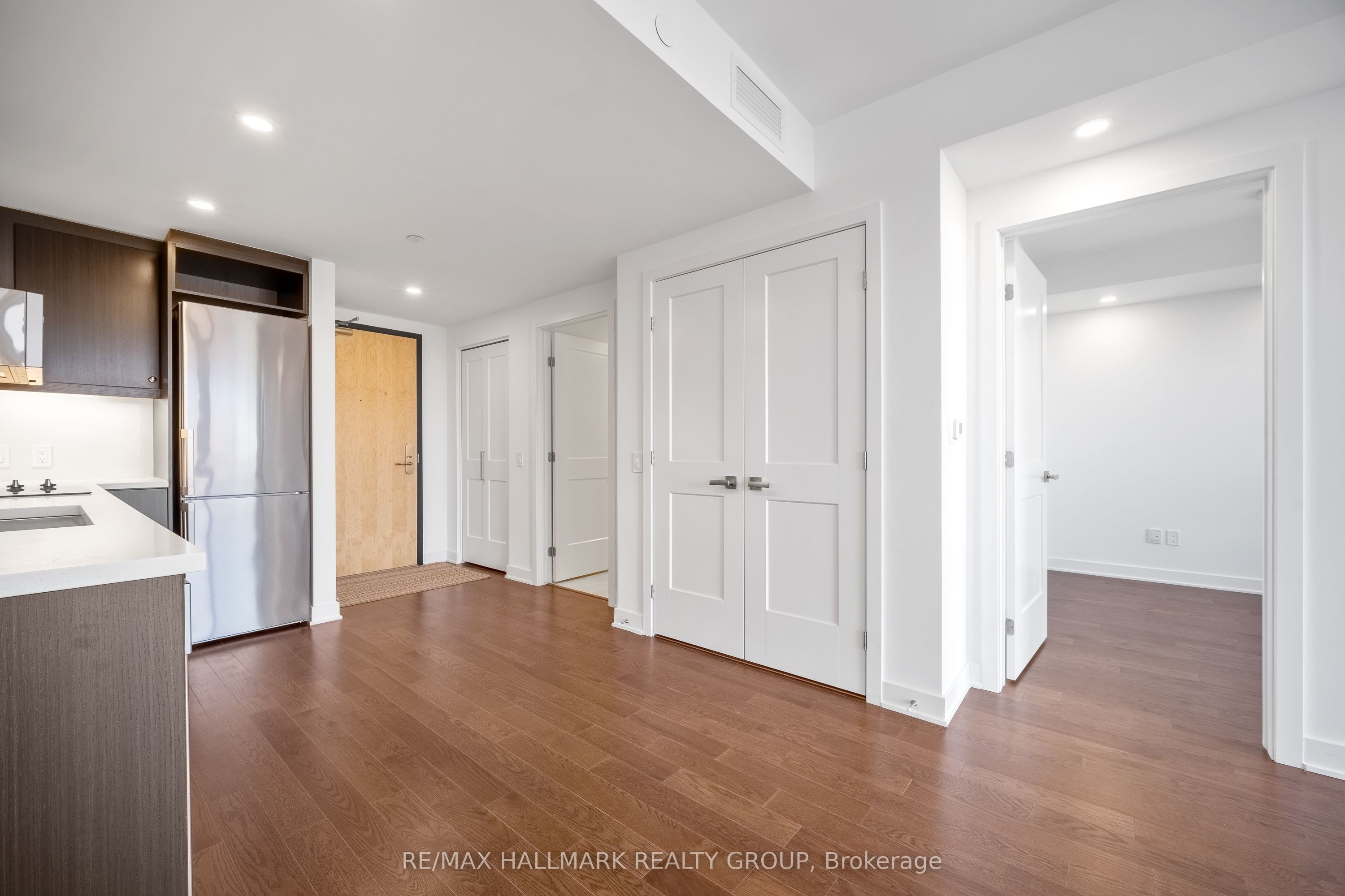 340 QUEEN Street 1403, Ottawa Centre, ON K1R 0G1 photo 5