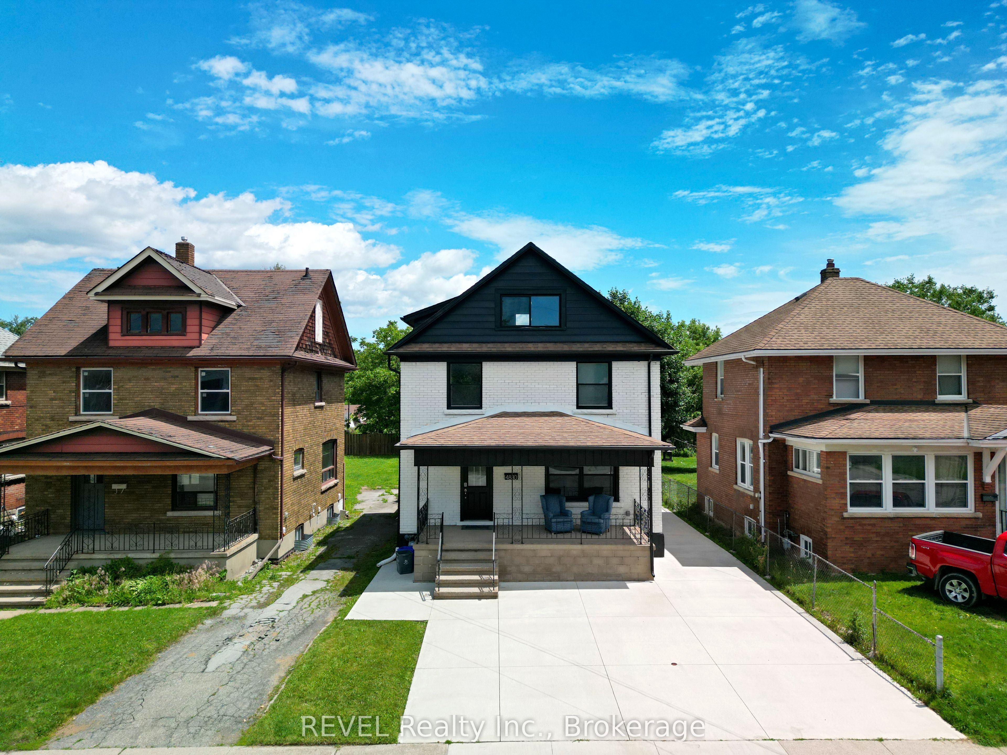 4830 Fourth Avenue, Niagara Falls, ON L2E 4P1