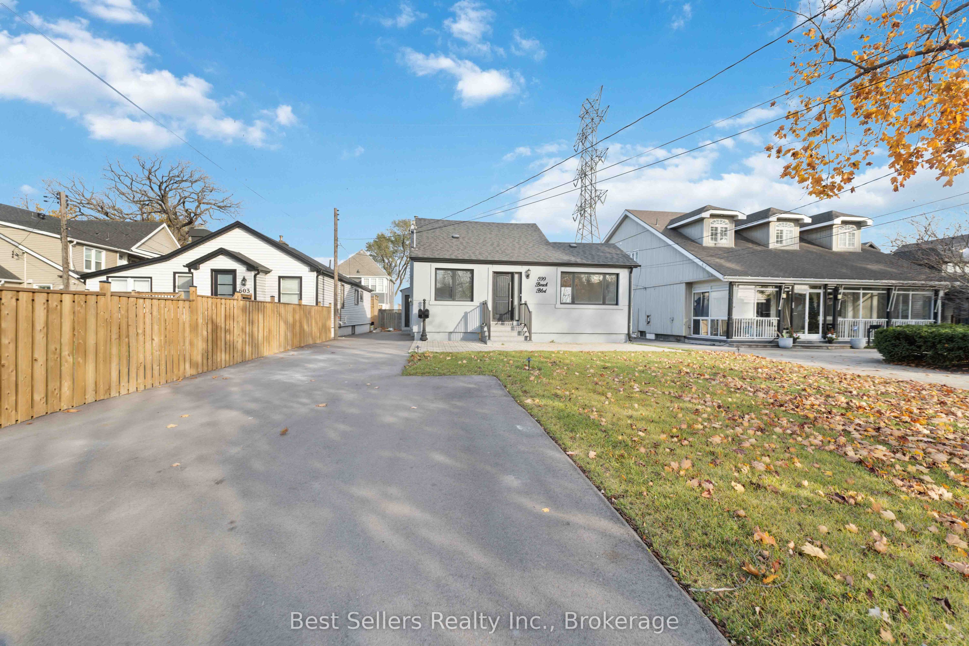 599 Beach Boulevard A, Hamilton, ON L8H 6X8 photo 4