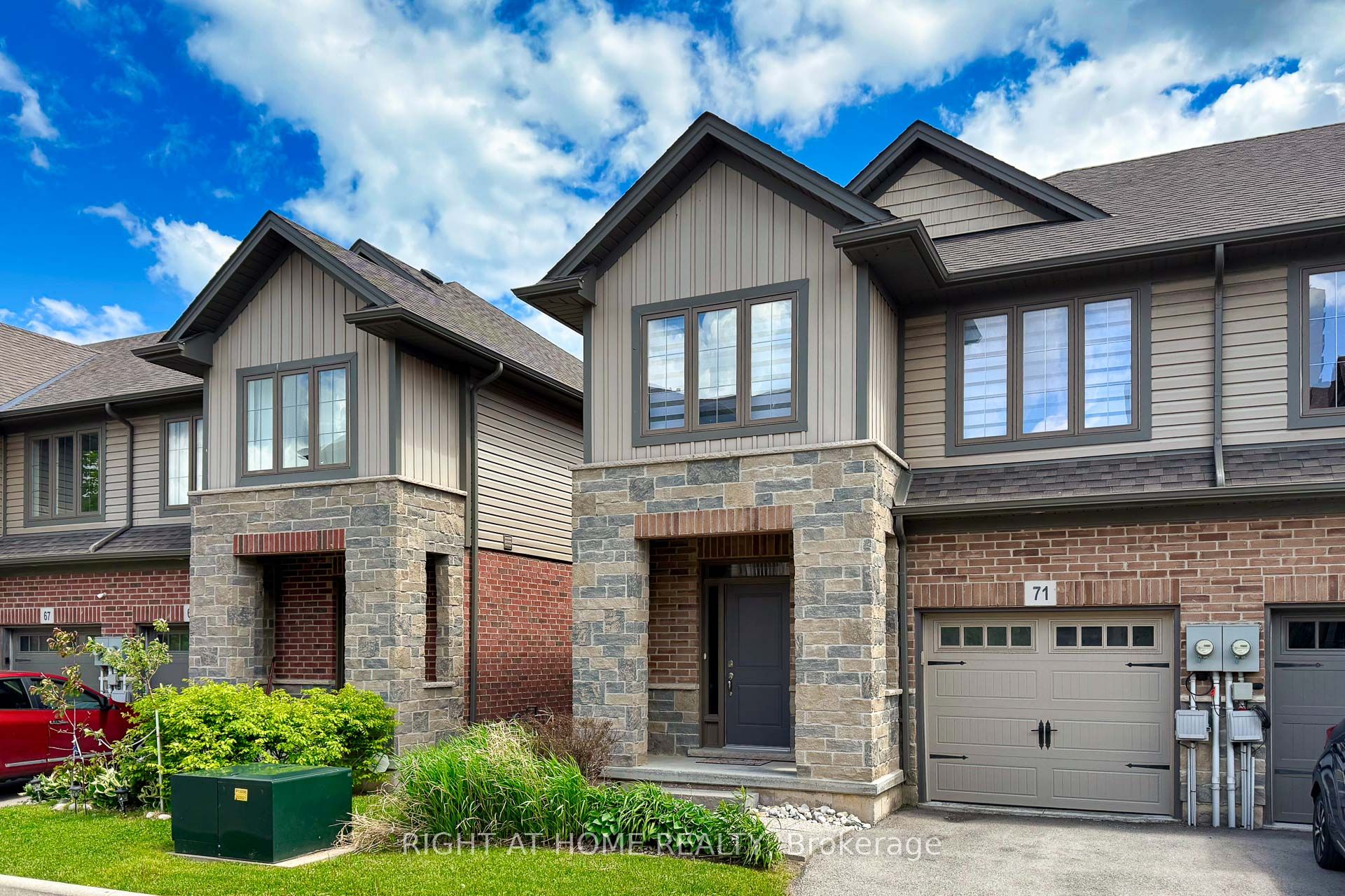71 Southshore Crescent, Hamilton, ON L8E 0J3 photo 2
