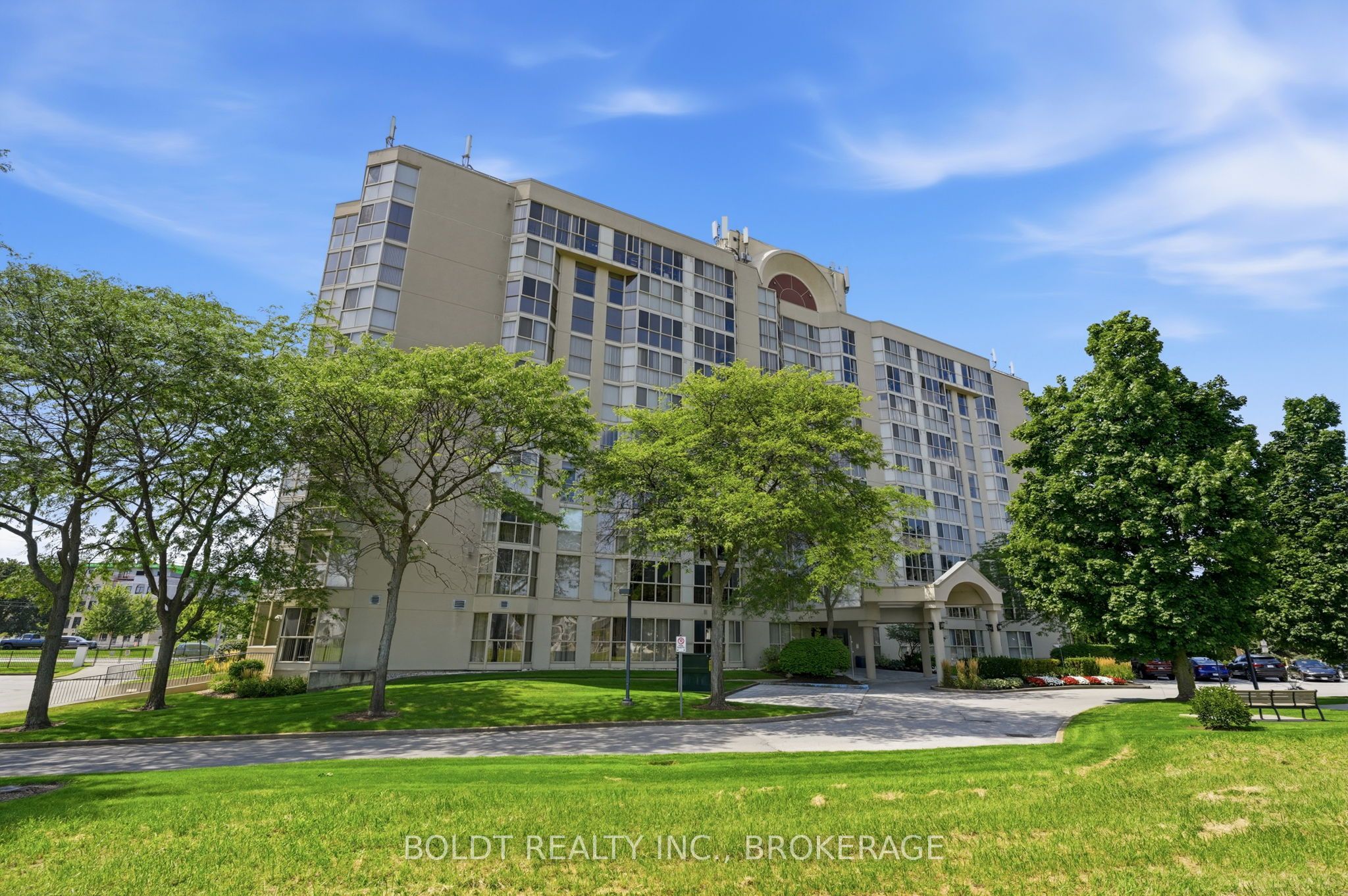 162 Martindale Road 306, St. Catharines, ON L2S 3S4 photo 4