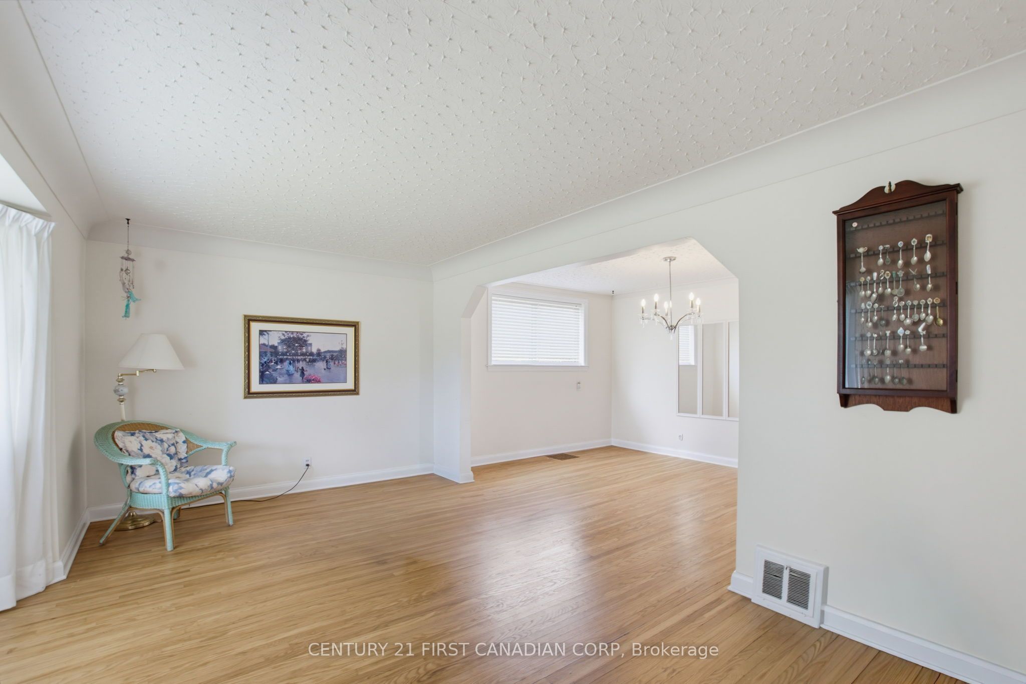 444 Forest Lawn Avenue, London East, ON N5V 1T1 photo 2