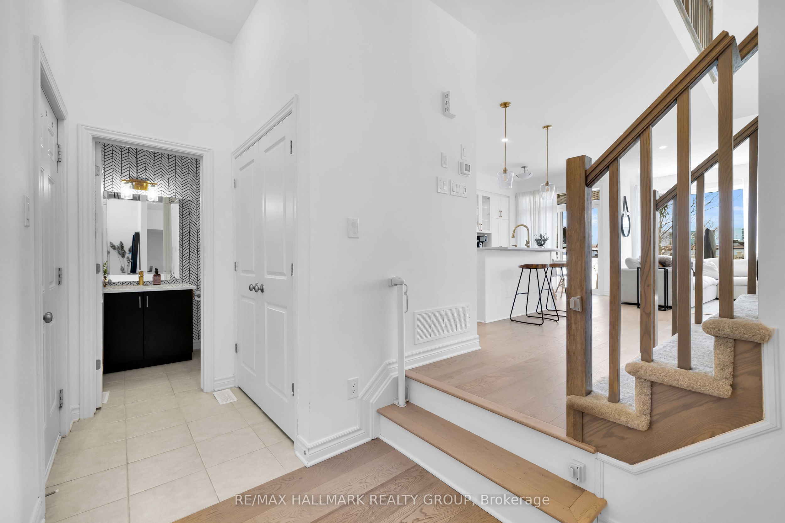 112 Crevasse Road, Orleans - Convent Glen and Area, ON K1W 0P9 photo 4