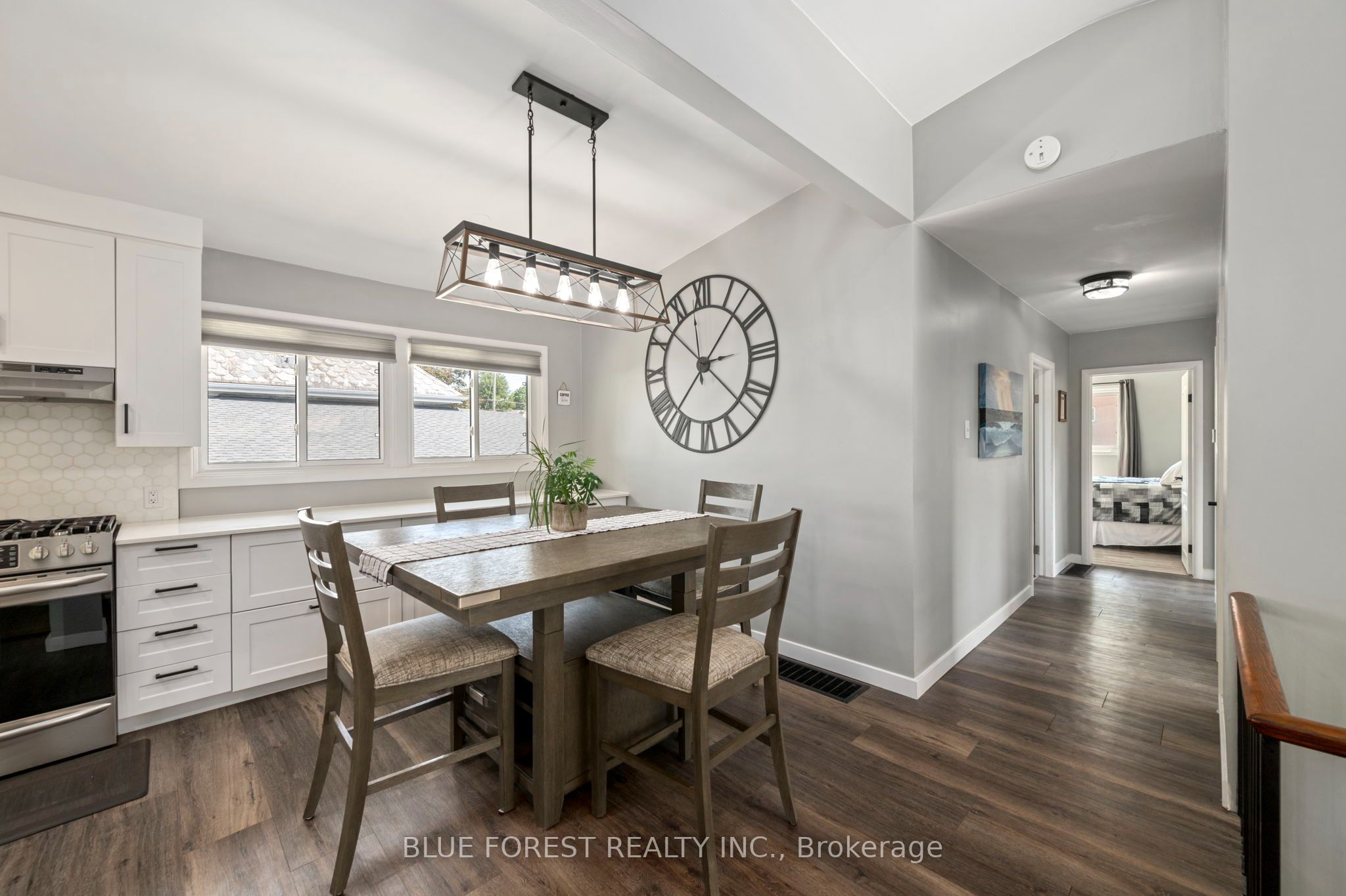 273 Saulsbury Street, Strathroy-Caradoc, ON N7G 2B1 photo 5