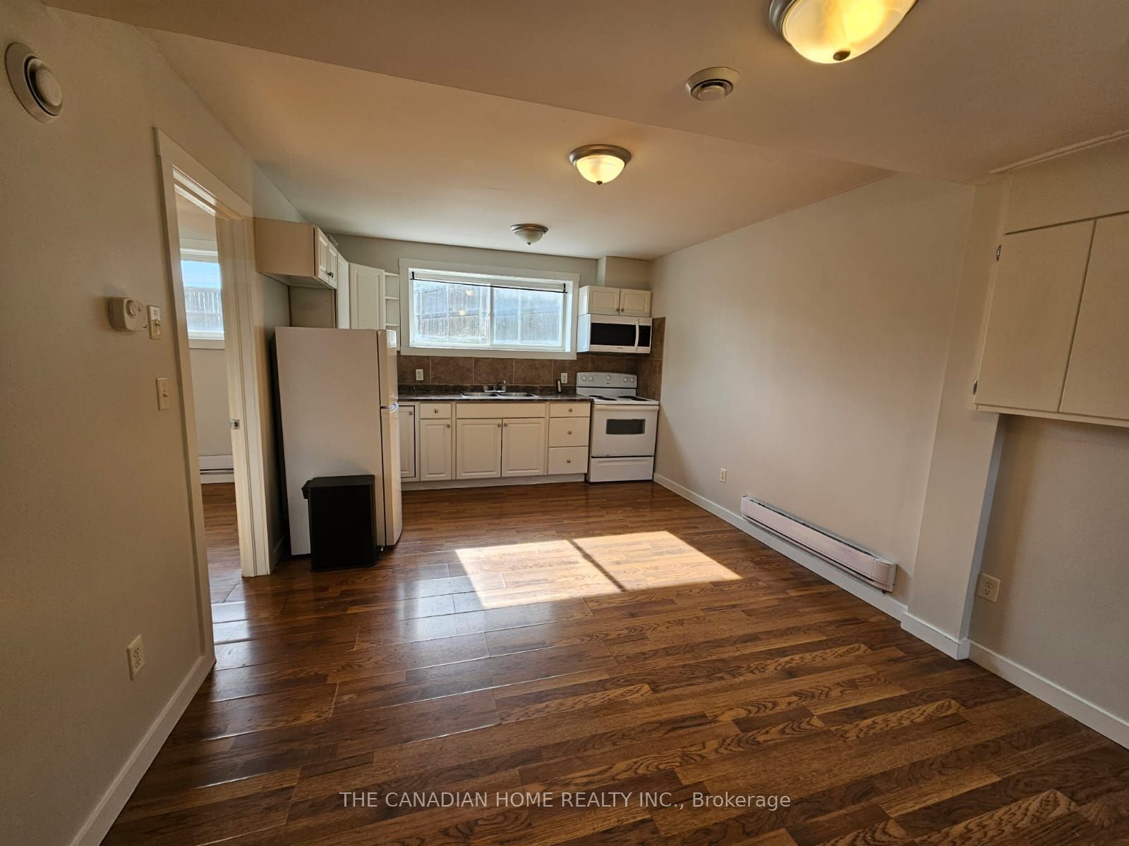 220 Erie Street 220, Port Colborne, ON L3K 0A6 photo 2