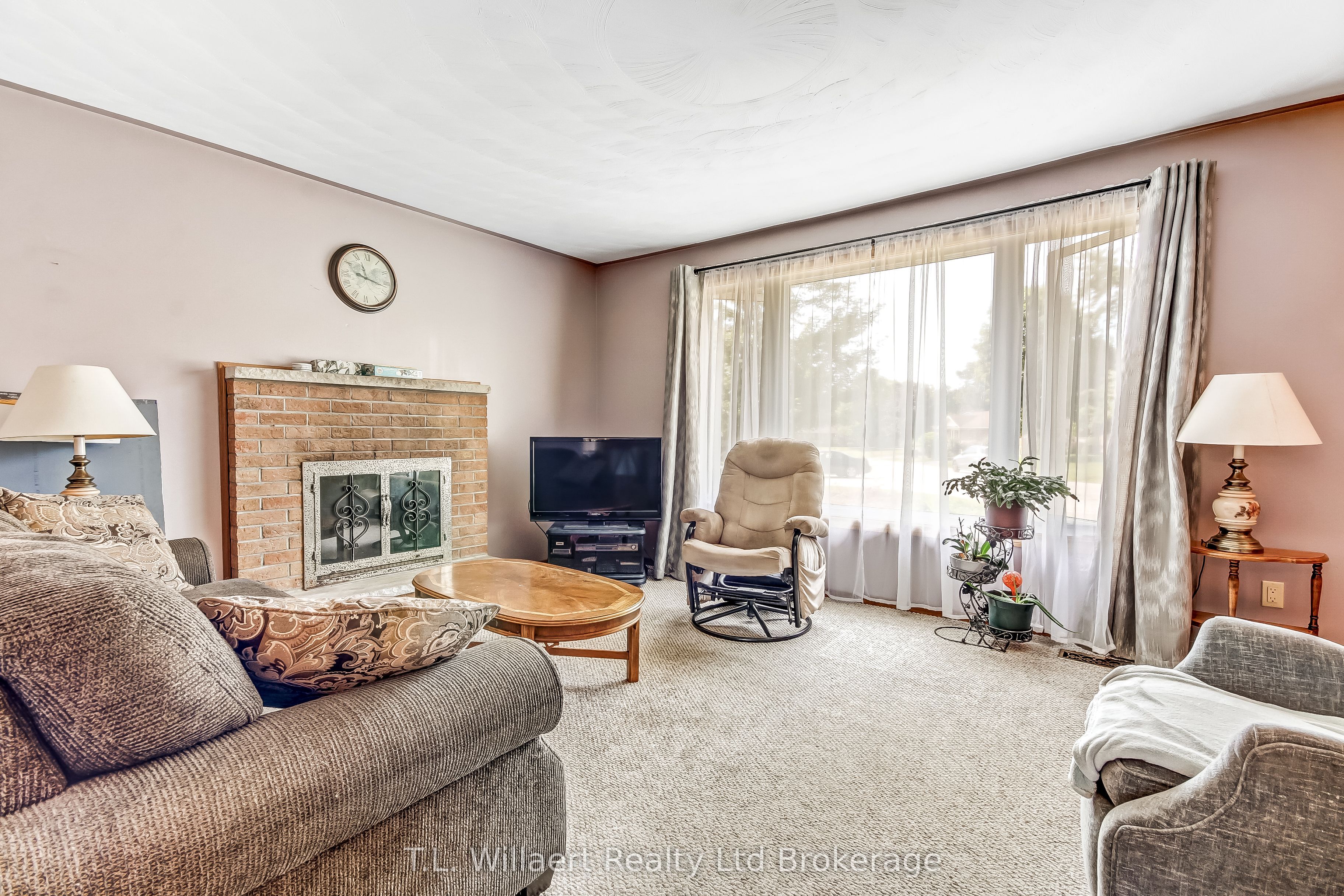 12 Alba Avenue, Tillsonburg, ON N4G 4K1 photo 4