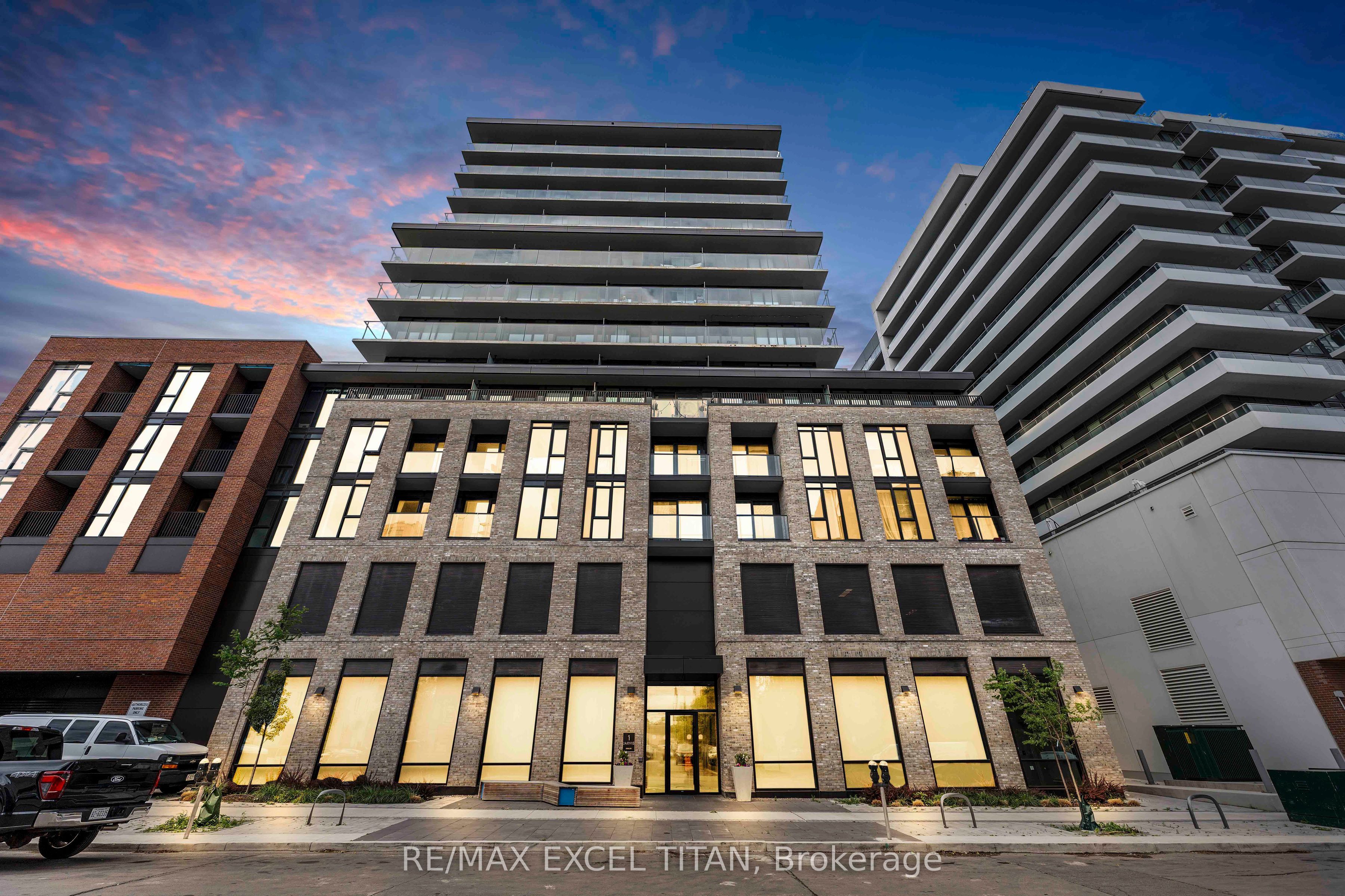 1 Jarvis Street 614, Hamilton, ON L8R 3J2