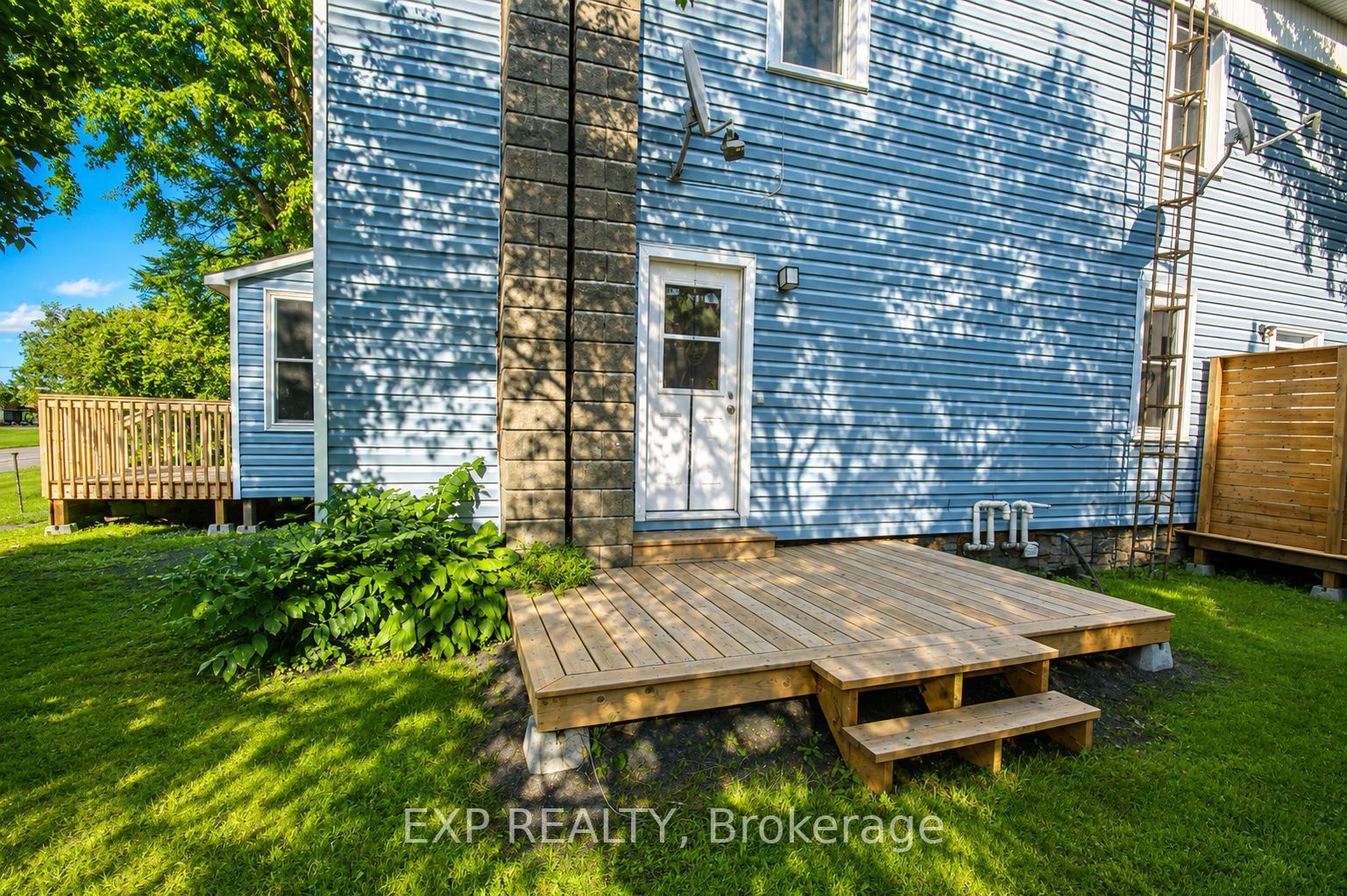 3 Bergin Street A, North Stormont, ON K0C 1K0 photo 2