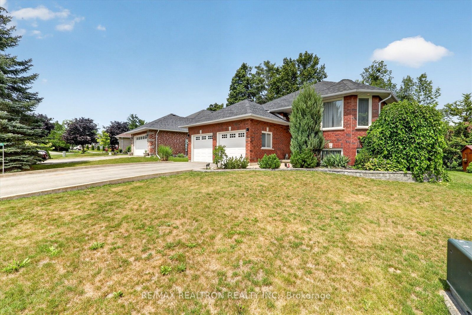 295 Woodward Avenue, Selwyn, ON K9L 1K2 photo 3