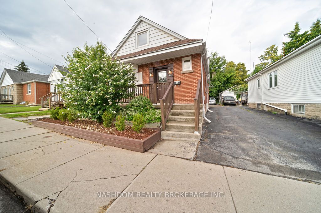 82 Whitney Avenue, Hamilton, ON L8S 2G5