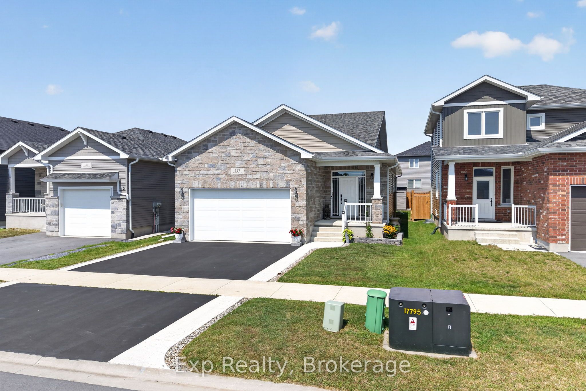 129 Brennan Crescent, Loyalist, ON K0H 2H0 photo 2
