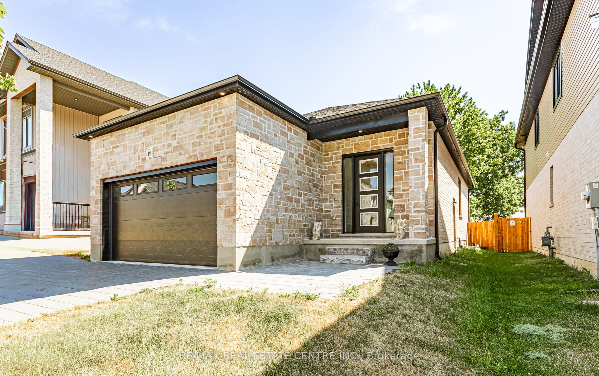 7966 Fallon Drive 18, Lucan Biddulph, ON N0M 1V0 photo 2
