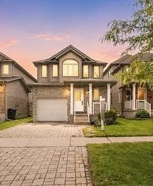 111 Parkvale Drive, Kitchener, ON N2R 1Z6