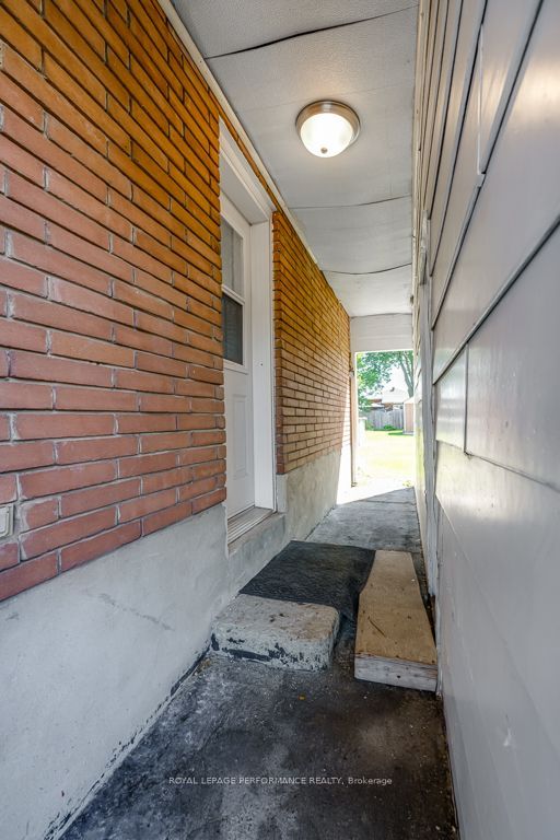 463 Cameron Street, Hawkesbury, ON K6A 2B5 photo 4