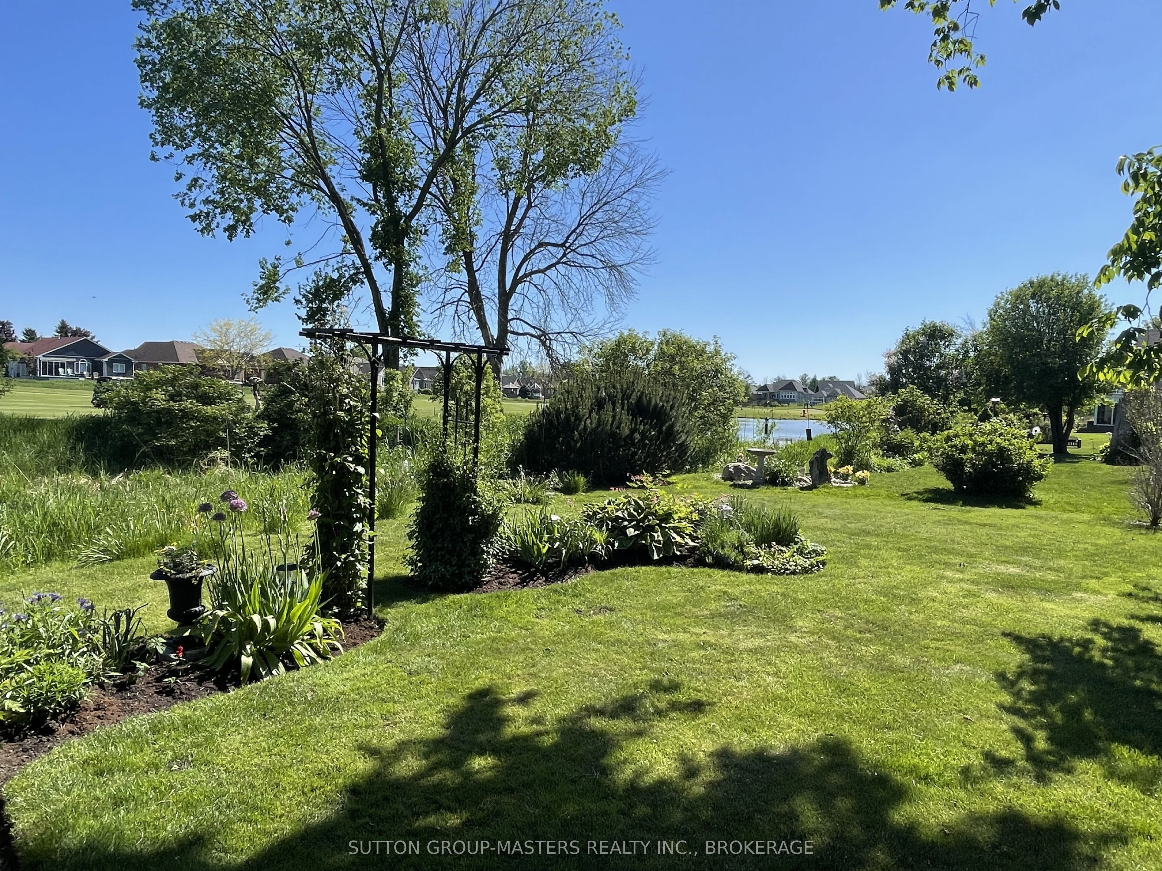 24 Glenora Drive, Loyalist, ON K0H 1G0 photo 2