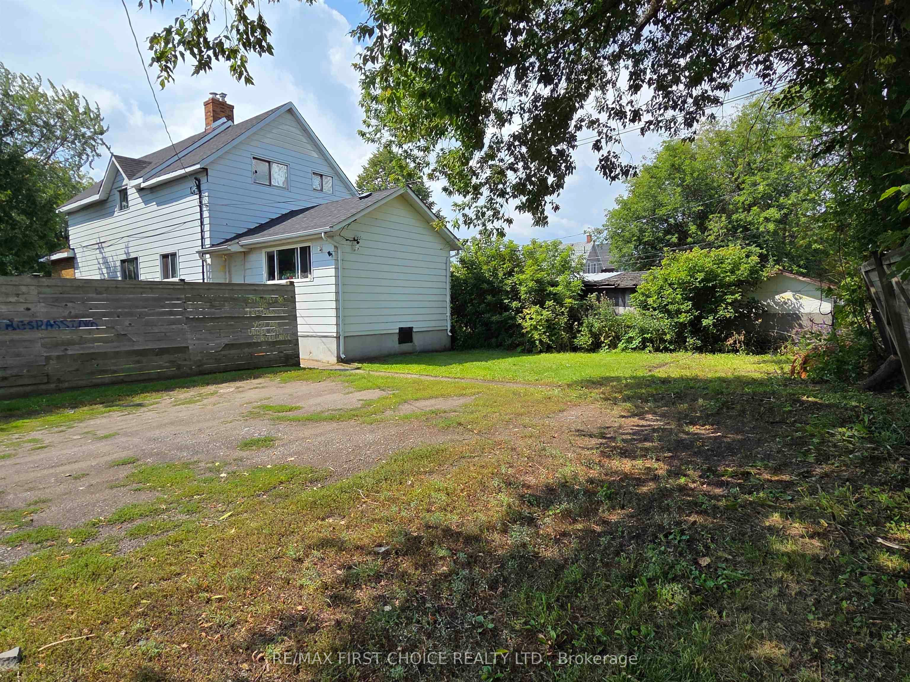 115 Cameron Street, Thunder Bay, ON P7C 2G7 photo 3