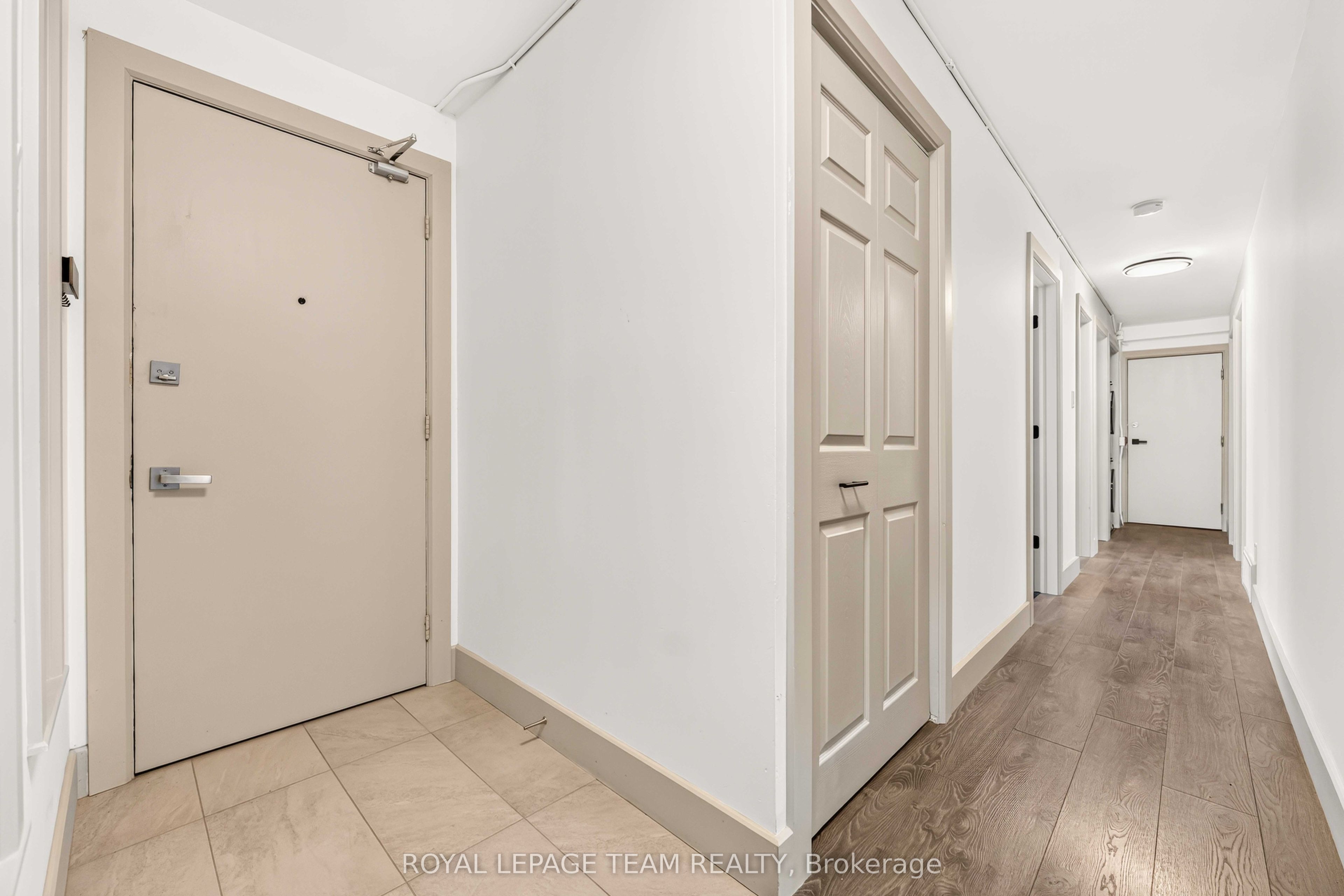 204 Donald Street 1, Overbrook - Castleheights and Area, ON K1K 1M8 photo 2